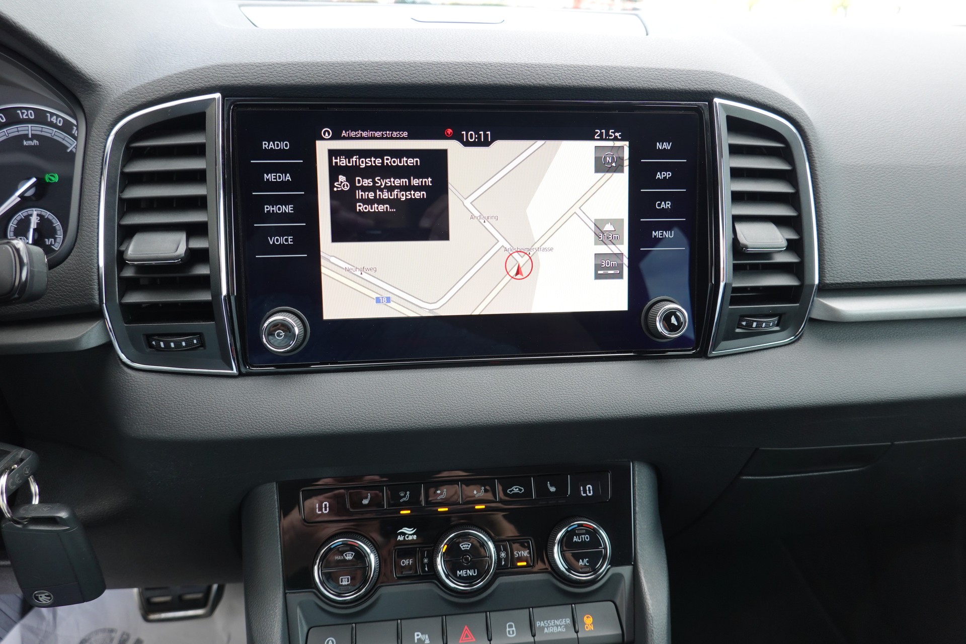 SKODA KAROQ 1.5 TSI - ACT - "STYLE" - DSG - 150 PS-image-10