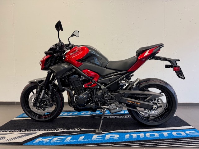 KAWASAKI Z 900 (35kW) MY 2027-showroom-element-1