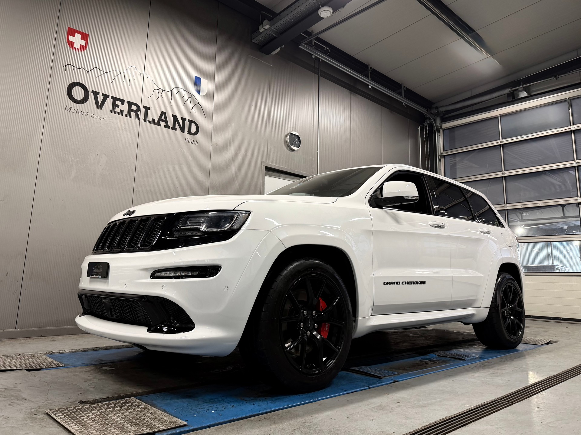 JEEP Grand Cherokee 6.4 V8 HEMI SRT8 Automatic-image-7