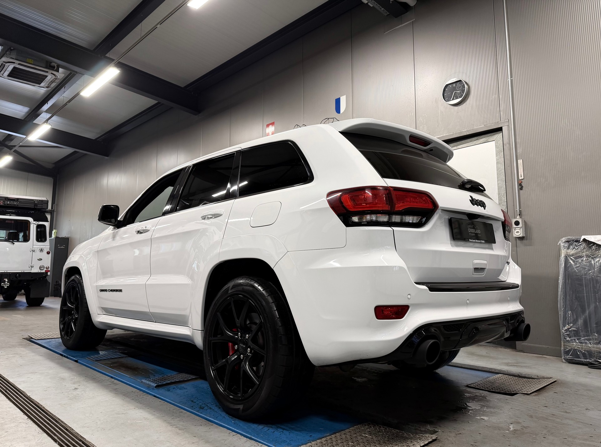 JEEP Grand Cherokee 6.4 V8 HEMI SRT8 Automatic-image-2