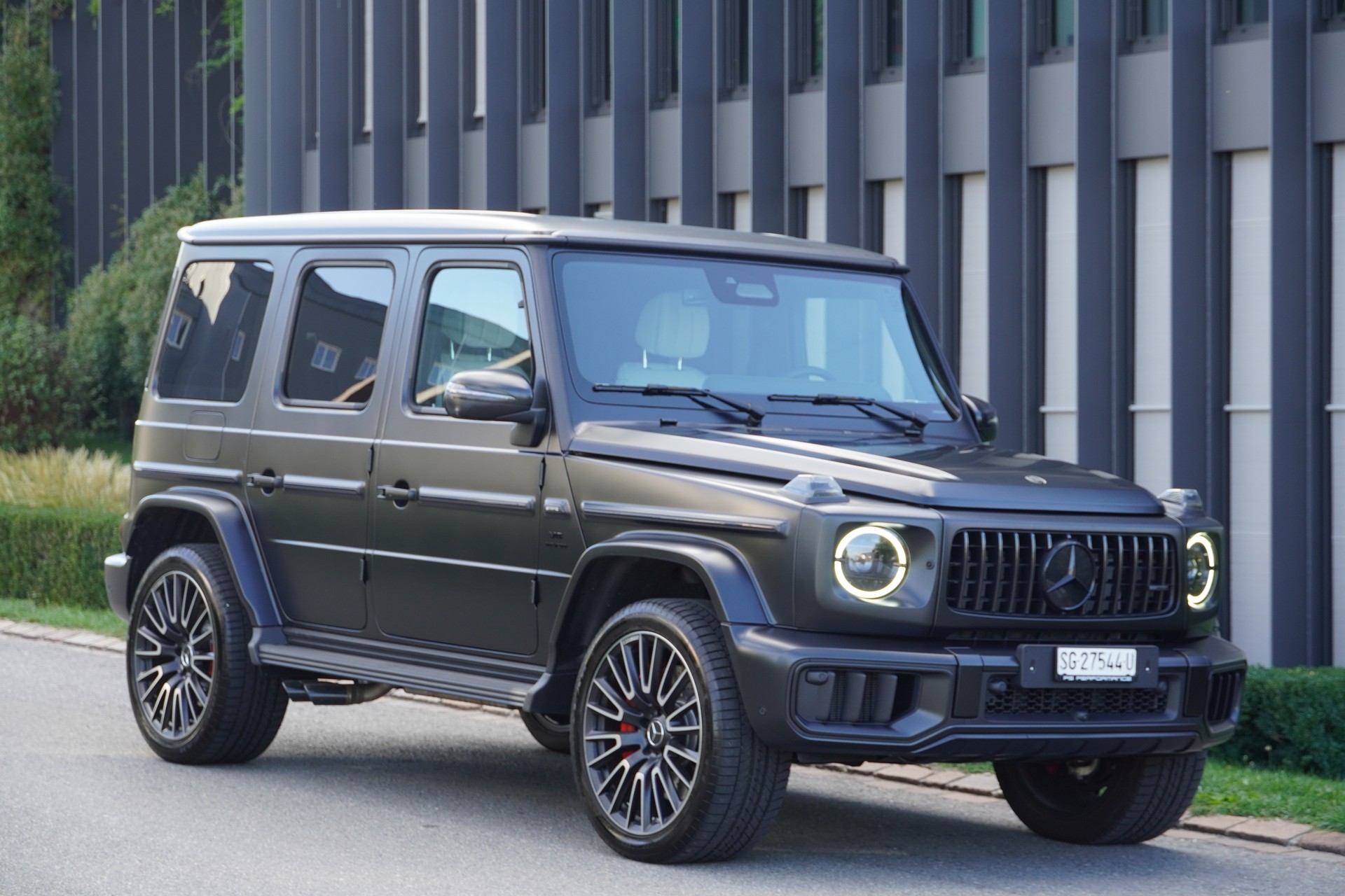 MERCEDES-BENZ G 63 AMG 9G-Tronic-image-2