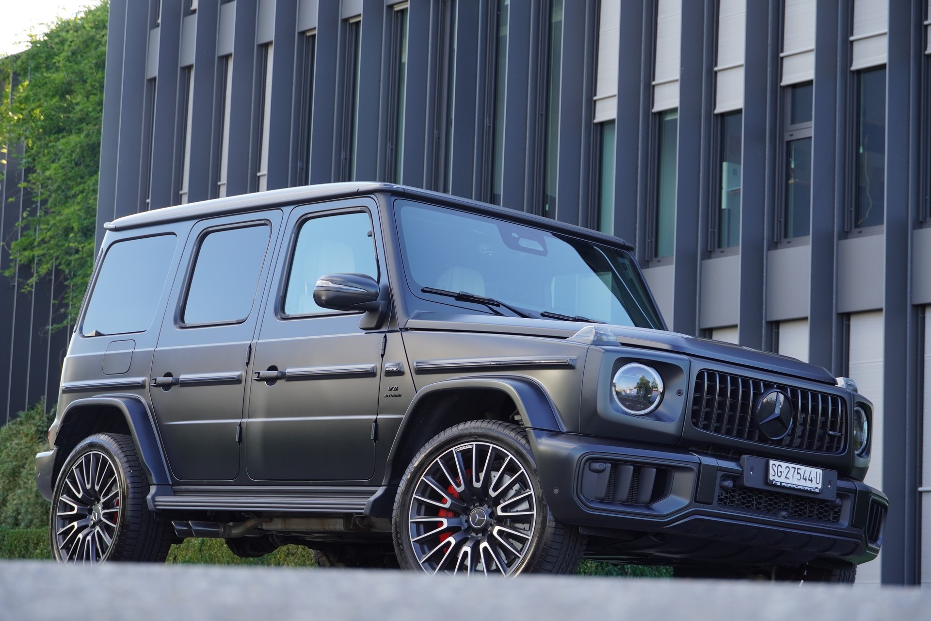 MERCEDES-BENZ G 63 AMG 9G-Tronic-image-15