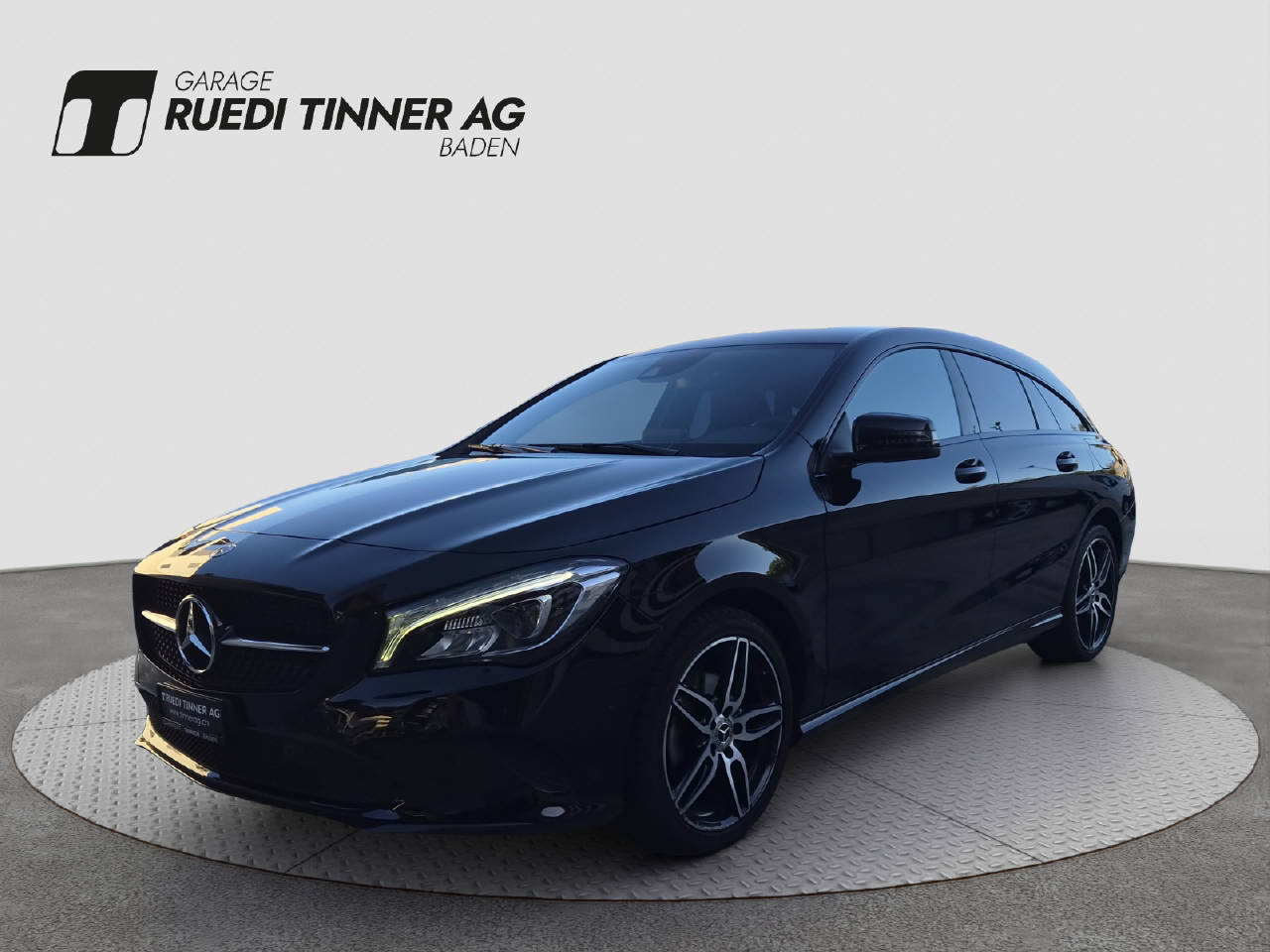 MERCEDES-BENZ CLA 200 Urban Shooting Brake-image-0