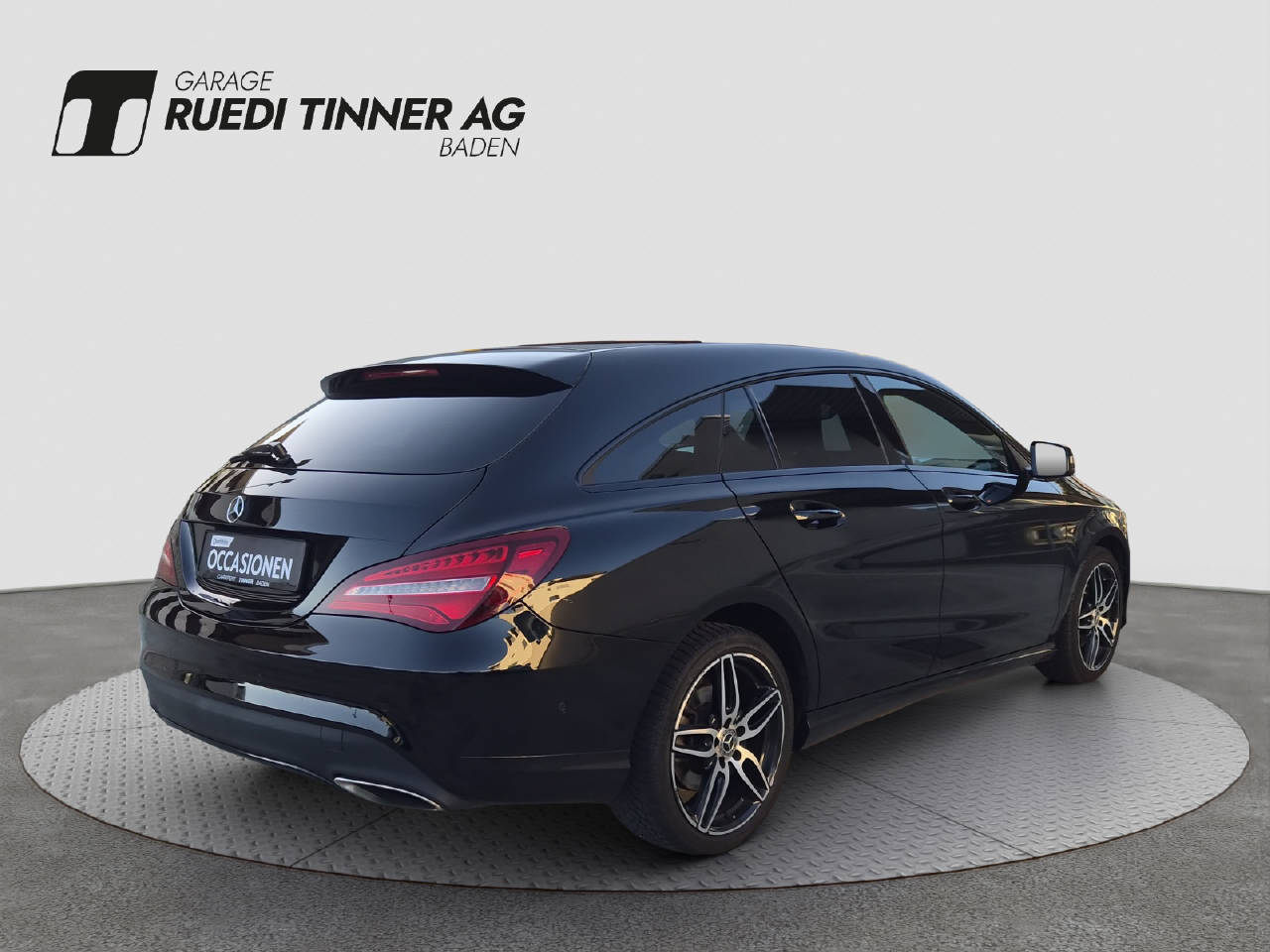 MERCEDES-BENZ CLA 200 Urban Shooting Brake-image-5