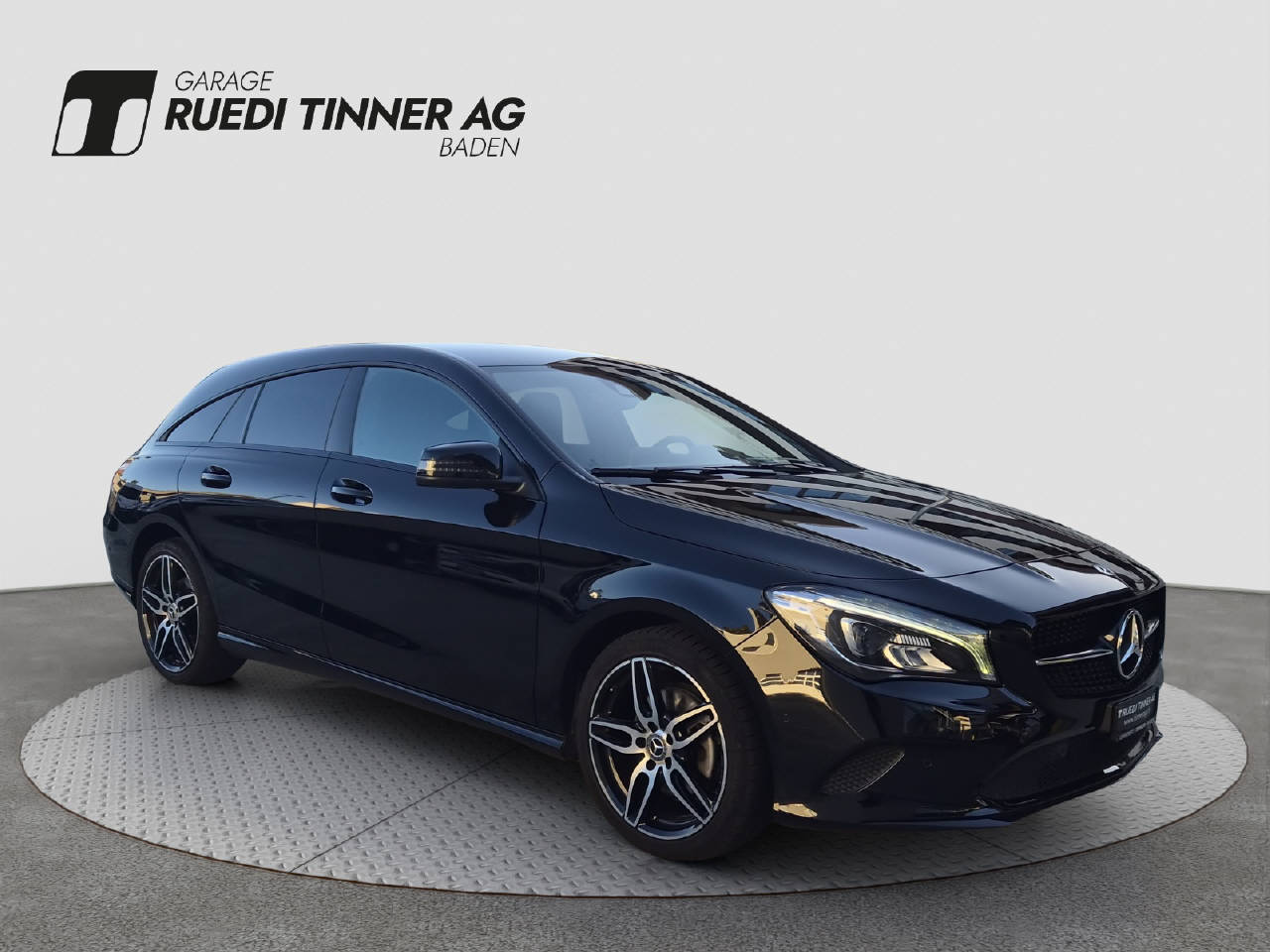 MERCEDES-BENZ CLA 200 Urban Shooting Brake-image-7