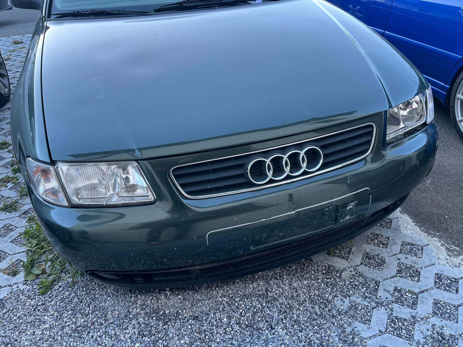AUDI A3 1.8 T quattro Ambition-image-4