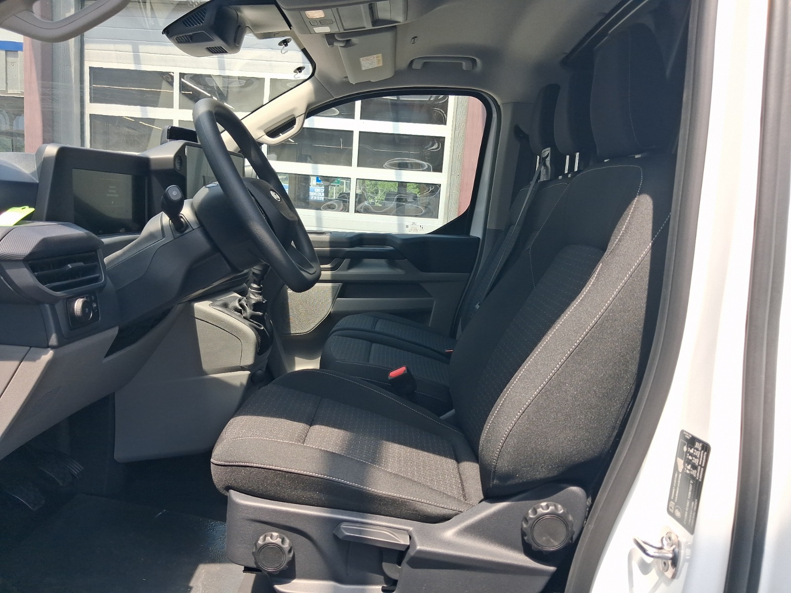FORD Transit Custom Van 280 L1H1 Trend-image-10