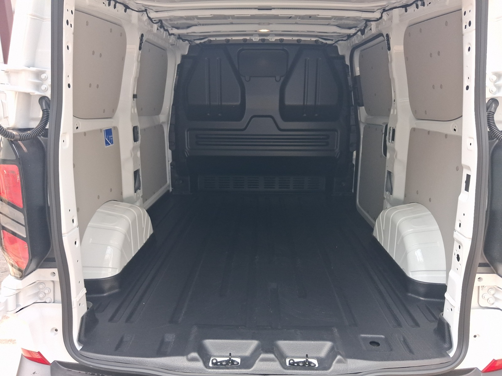 FORD Transit Custom Van 280 L1H1 Trend-image-7