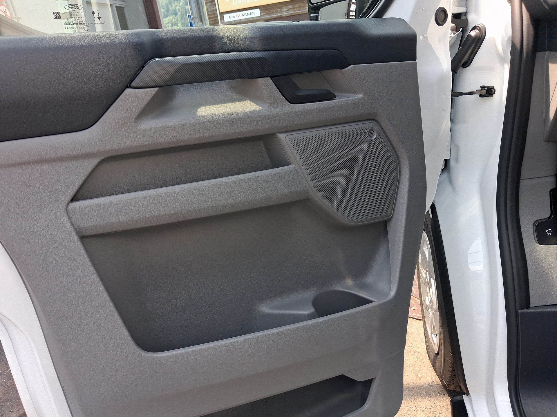 FORD Transit Custom Van 280 L1H1 Trend-image-14