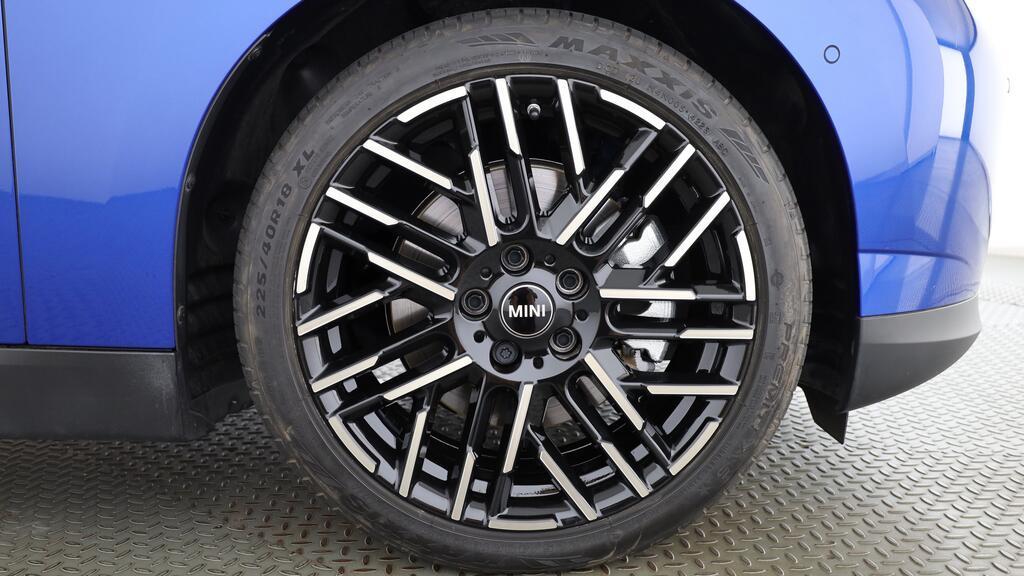 MINI Cooper SE-image-8