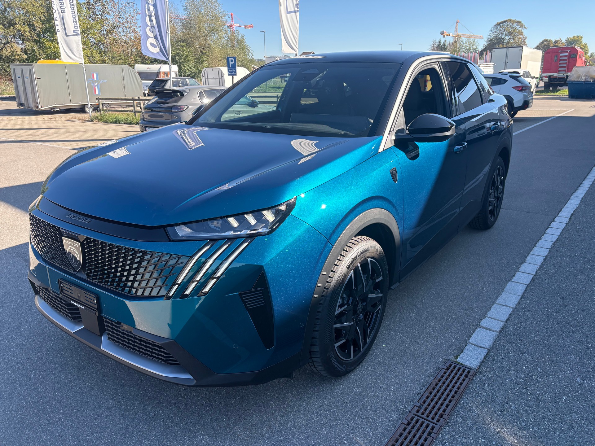 PEUGEOT 3008 1.2 Hybrid GT-image-1