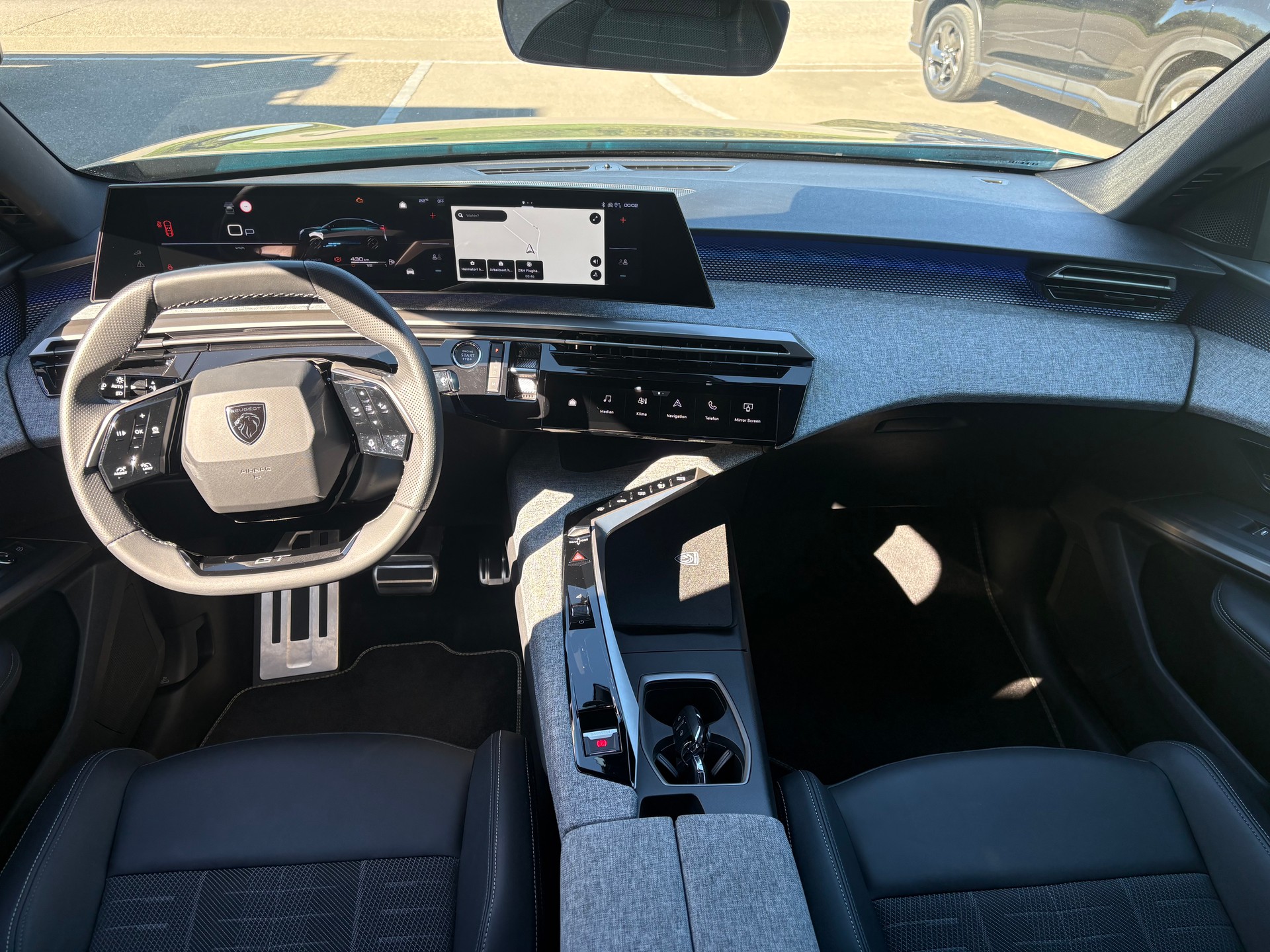PEUGEOT 3008 1.2 Hybrid GT-image-6