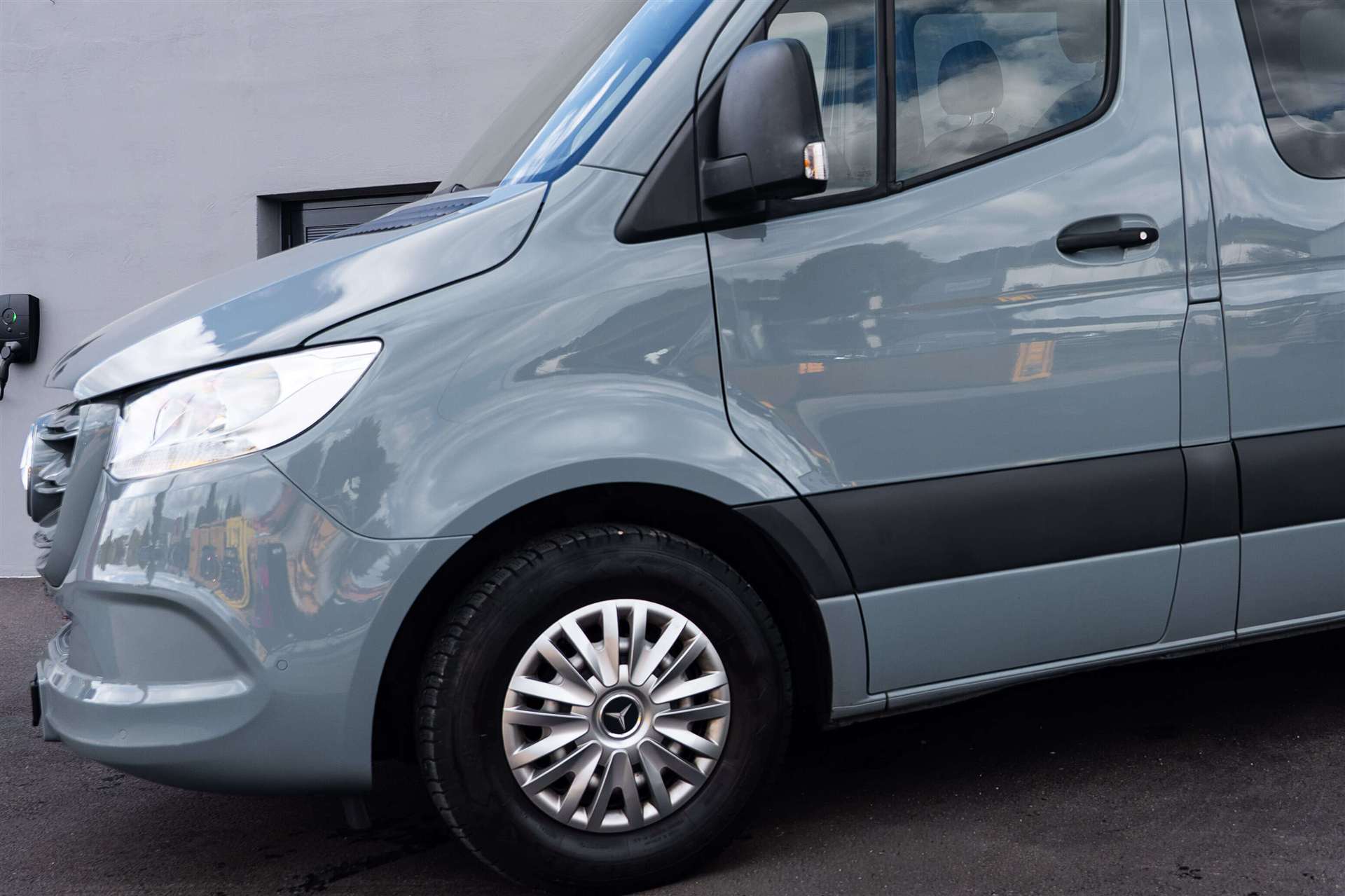 MERCEDES-BENZ Sprinter 211 CDI 9-Plätzer Hochdach 9G-TRONIC L2 H2-showroom-element-1