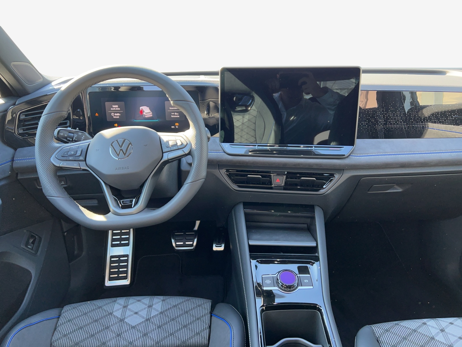 VW Tiguan 2.0 TSI DSG R-Line 4Motion-image-8