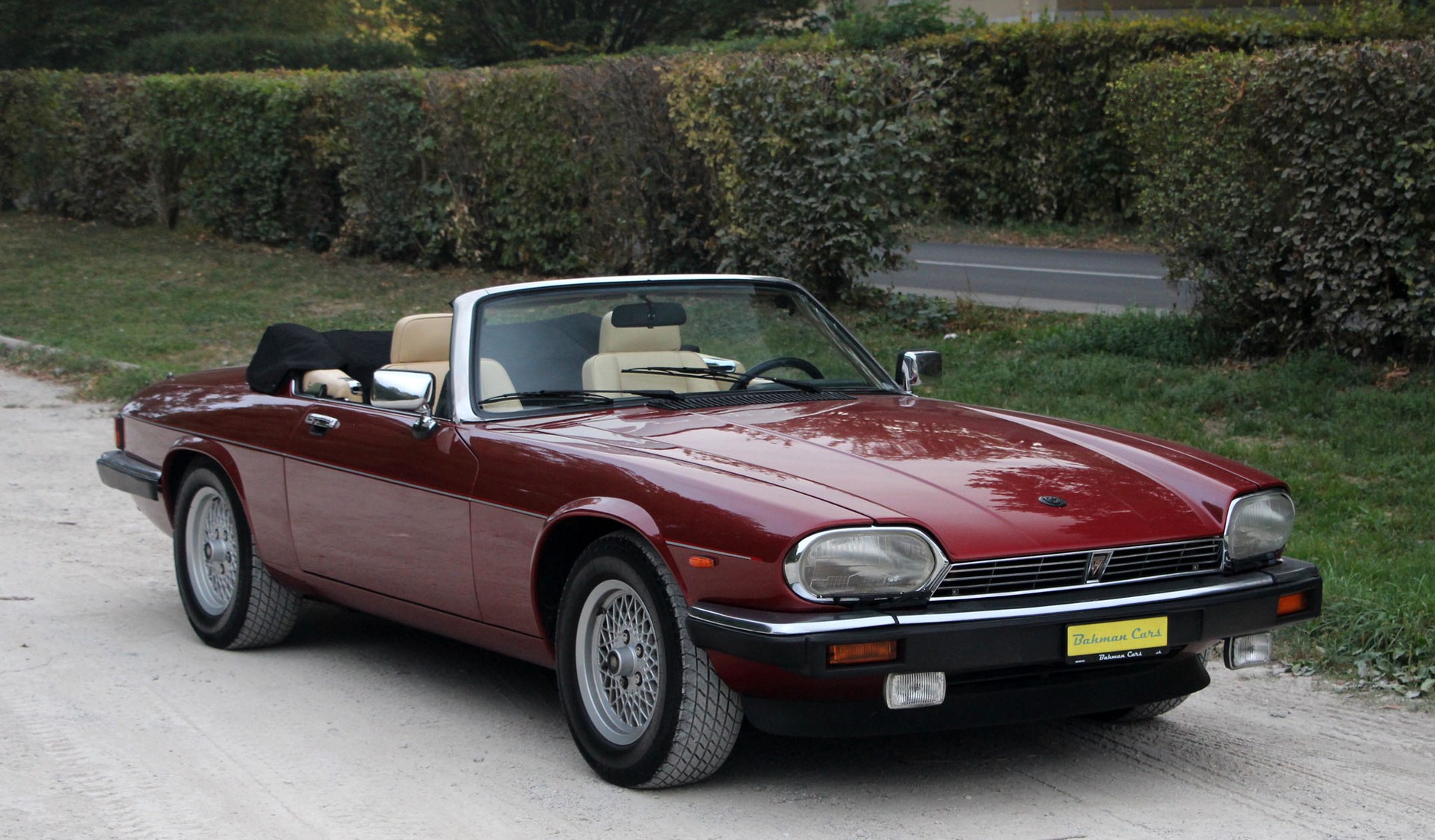 JAGUAR XJS 5.3 V12 Convertible-image-21
