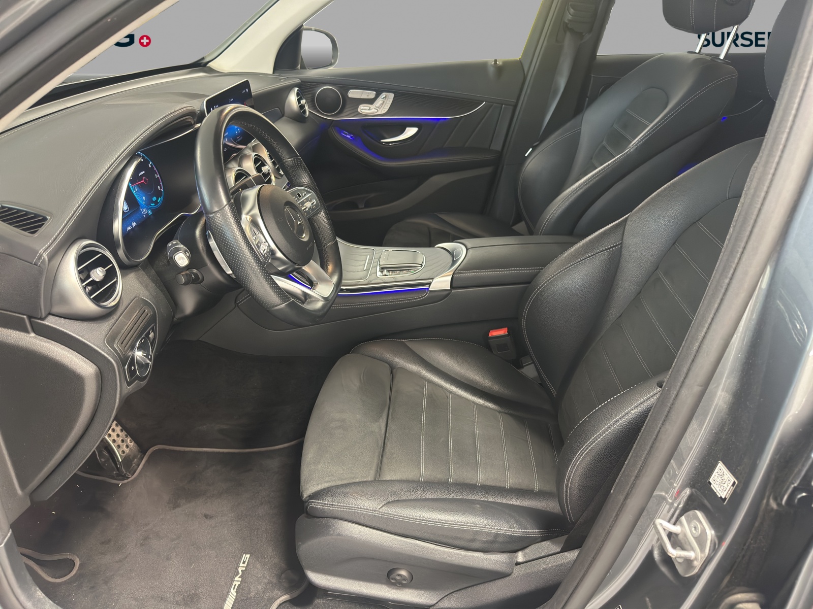 MERCEDES-BENZ GLC 300 AMG Line 4Matic 9G-Tronic-image-7