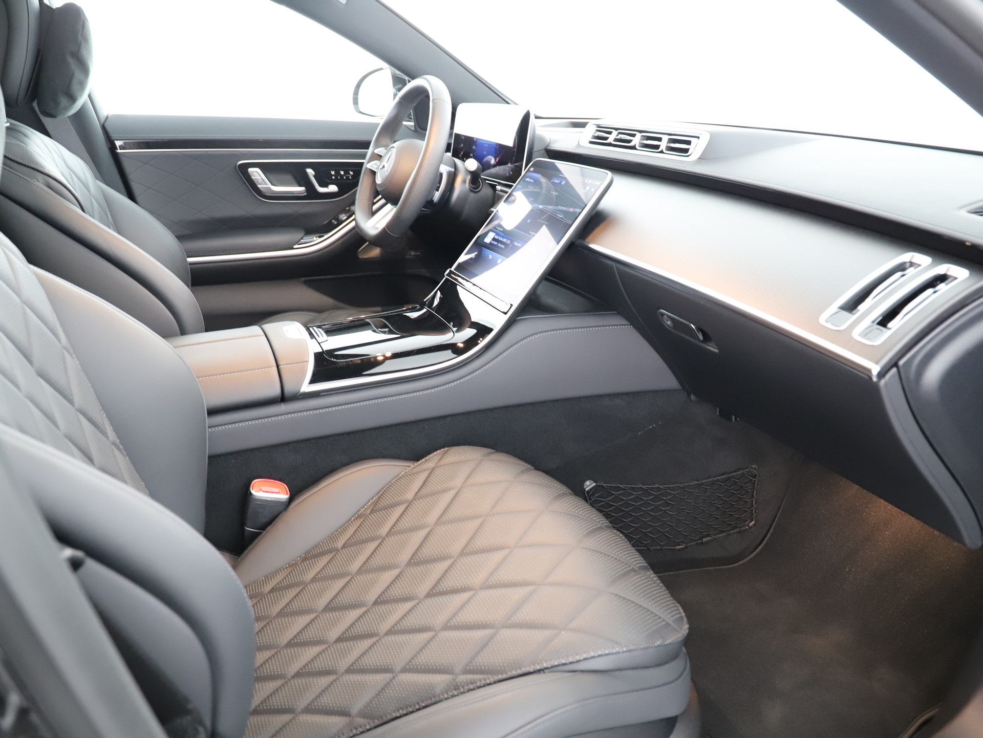 MERCEDES-BENZ S 400 d 4M AMG Line 9G-T-image-9