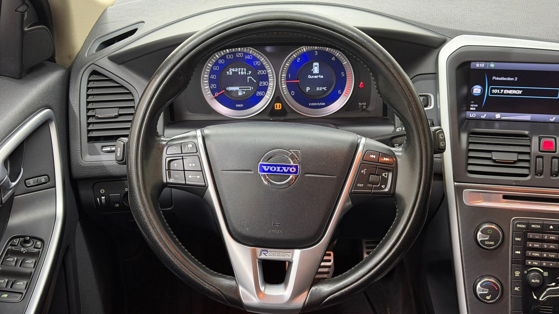 VOLVO XC60 D5 AWD R-Design Geartronic-image-9