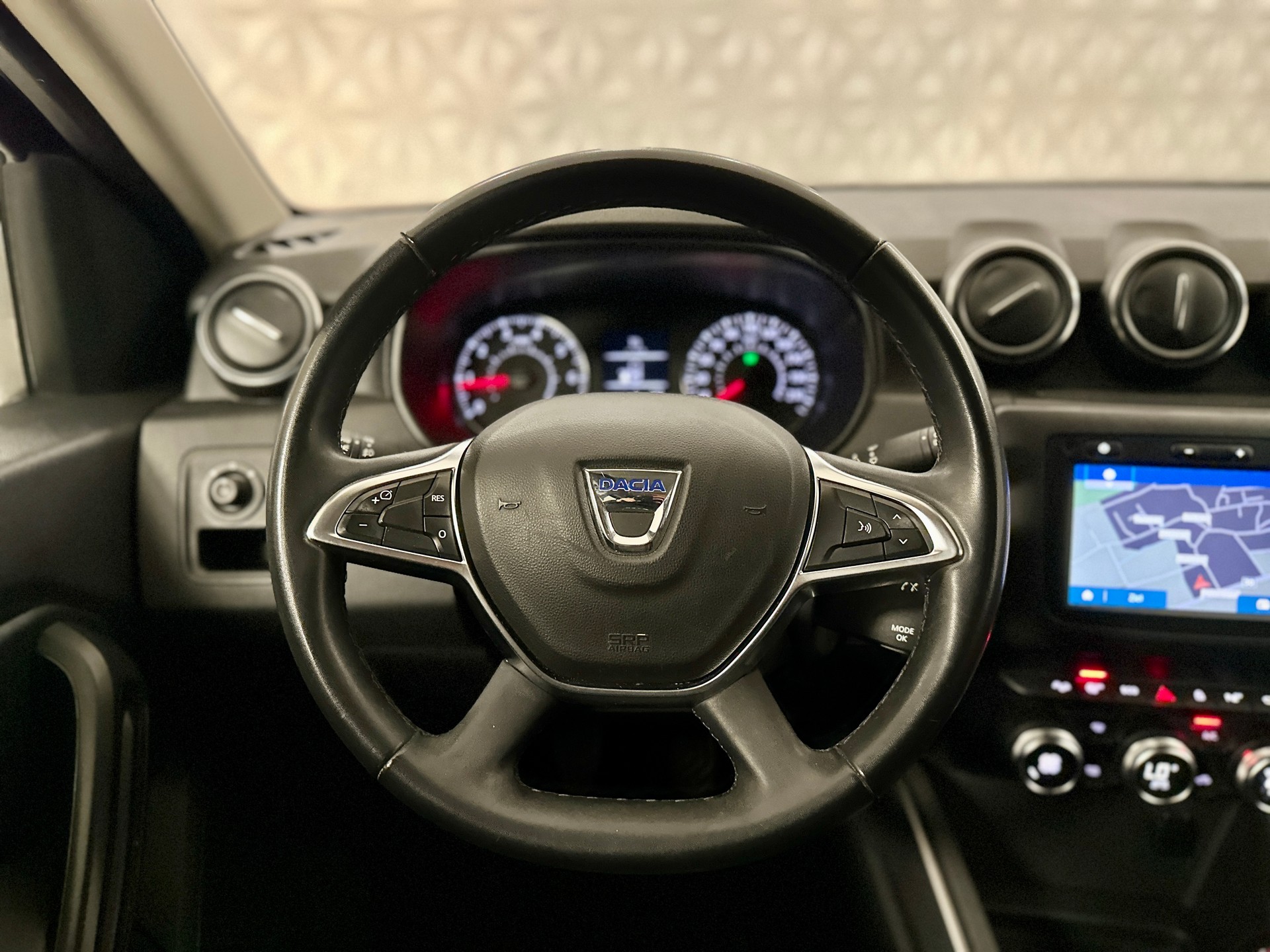 DACIA Duster SCe 115 Prestige 4x4-image-21