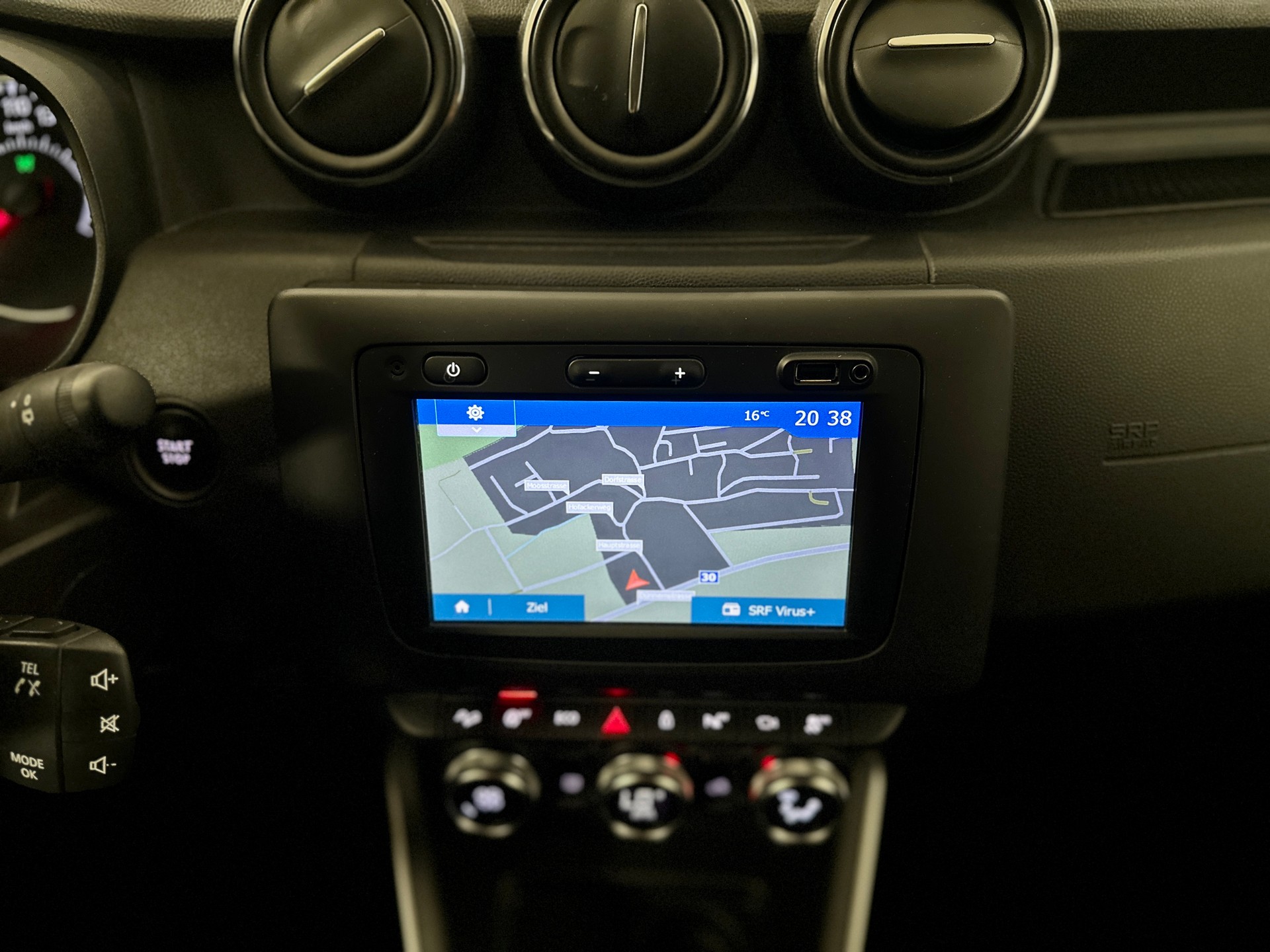 DACIA Duster SCe 115 Prestige 4x4-image-16
