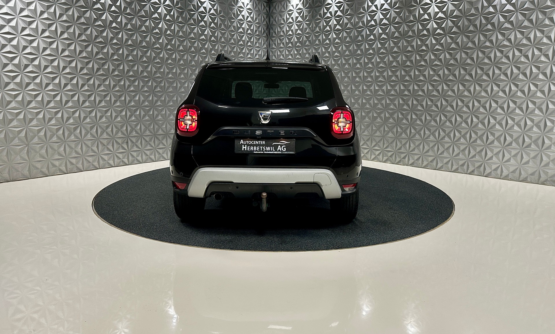 DACIA Duster SCe 115 Prestige 4x4-image-5