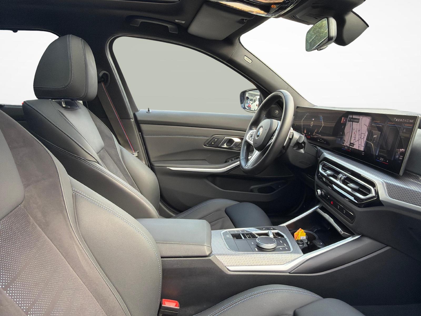 BMW 320d xDrive Touring-image-17