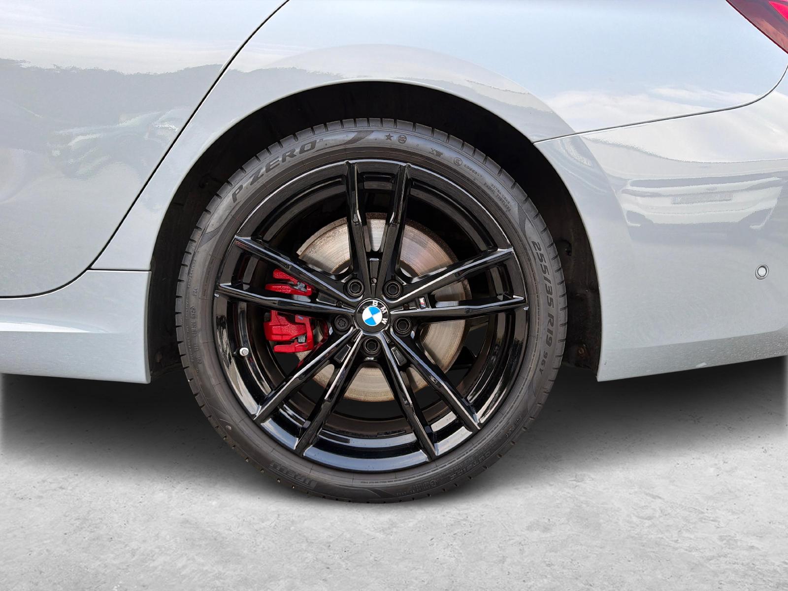 BMW 320d xDrive Touring-image-9