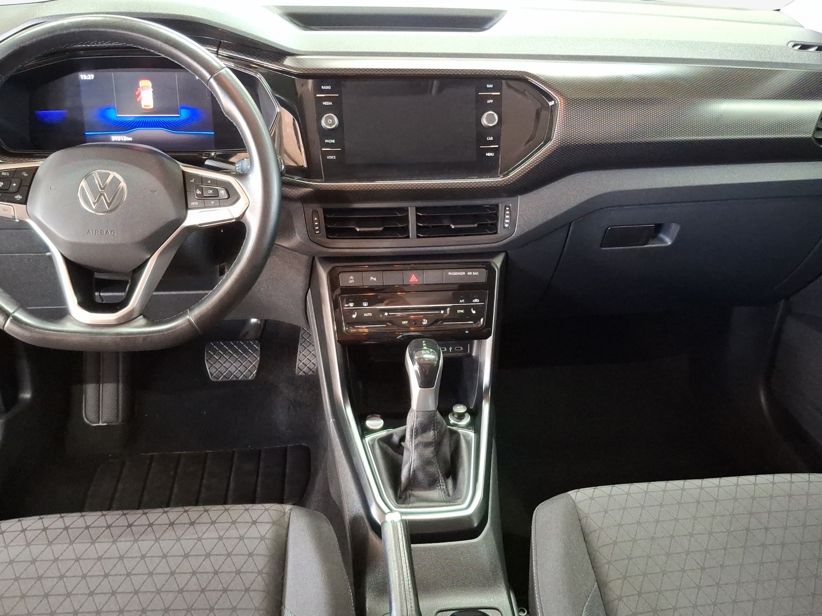 VW T-Cross 1.0 TSI Life DSG-image-10