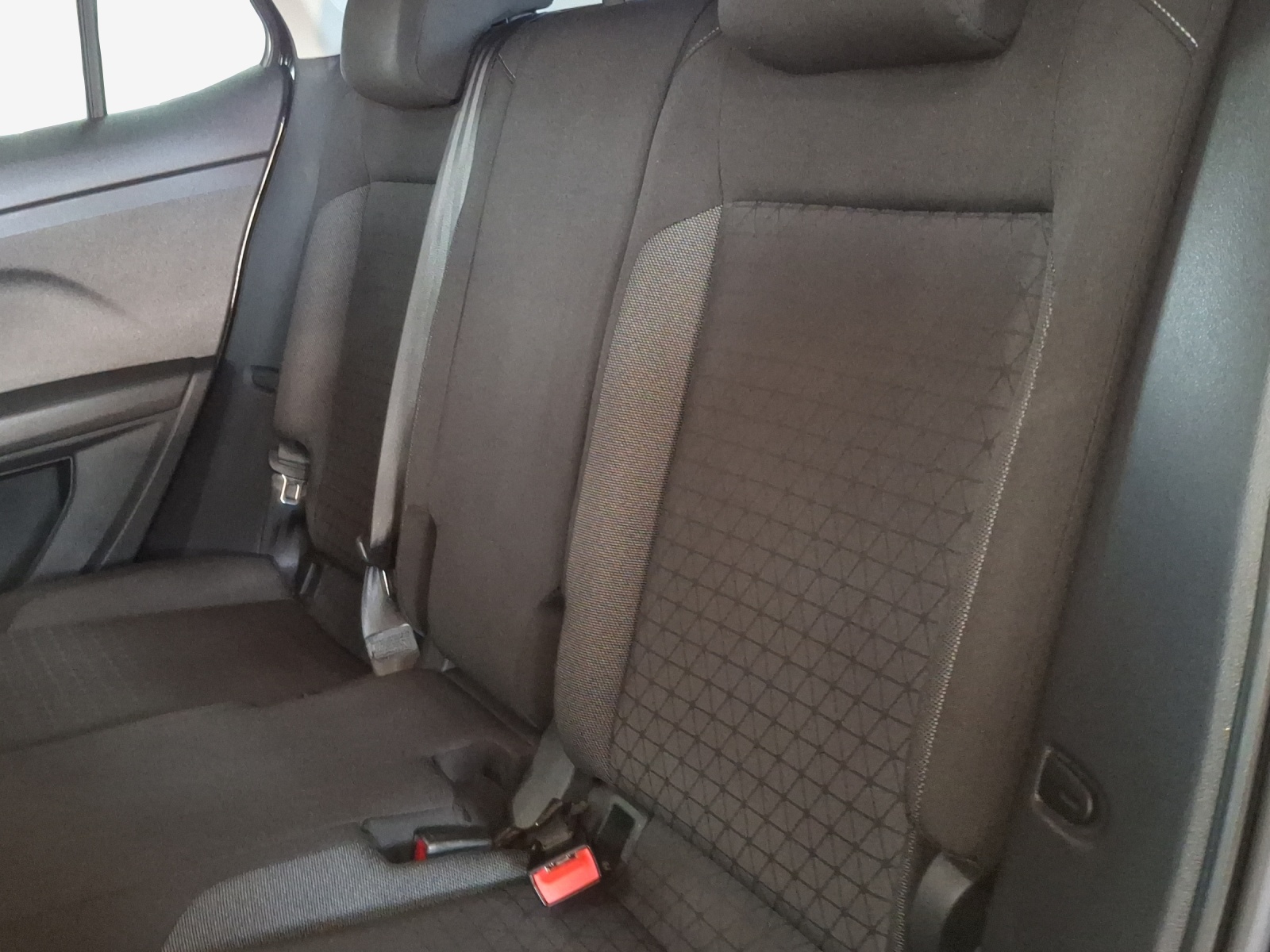 VW T-Cross 1.0 TSI Life DSG-image-11
