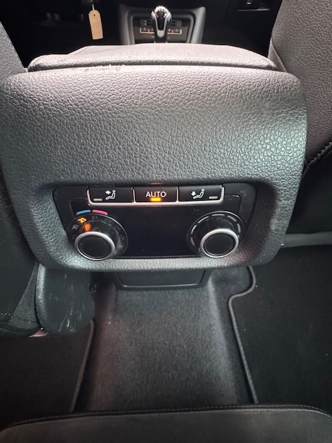 SEAT Alhambra 2.0 TDI Reference 4Drive 7 PLACES-image-23