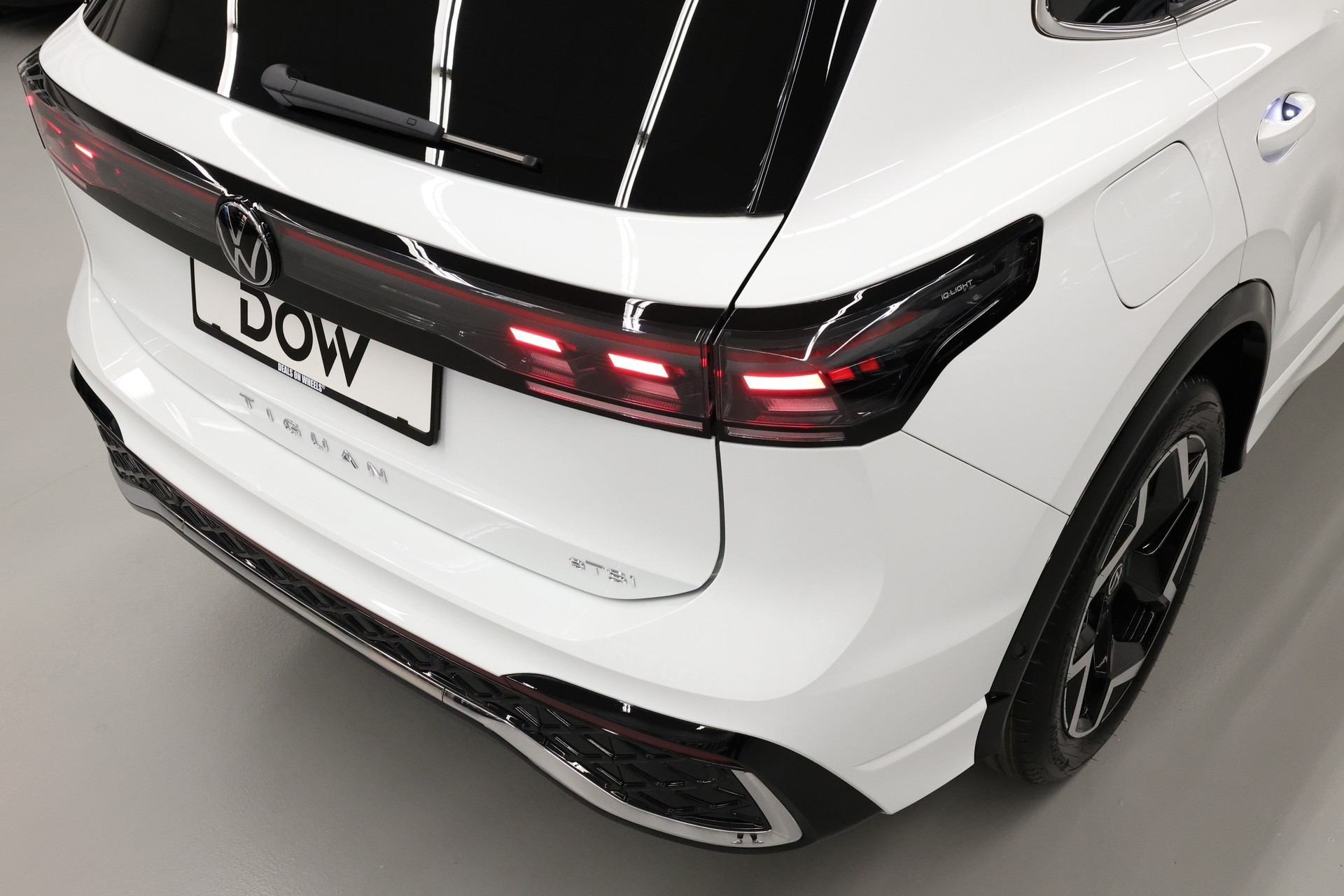 VW Tiguan 1.5 TSI R-Line DSG-image-11