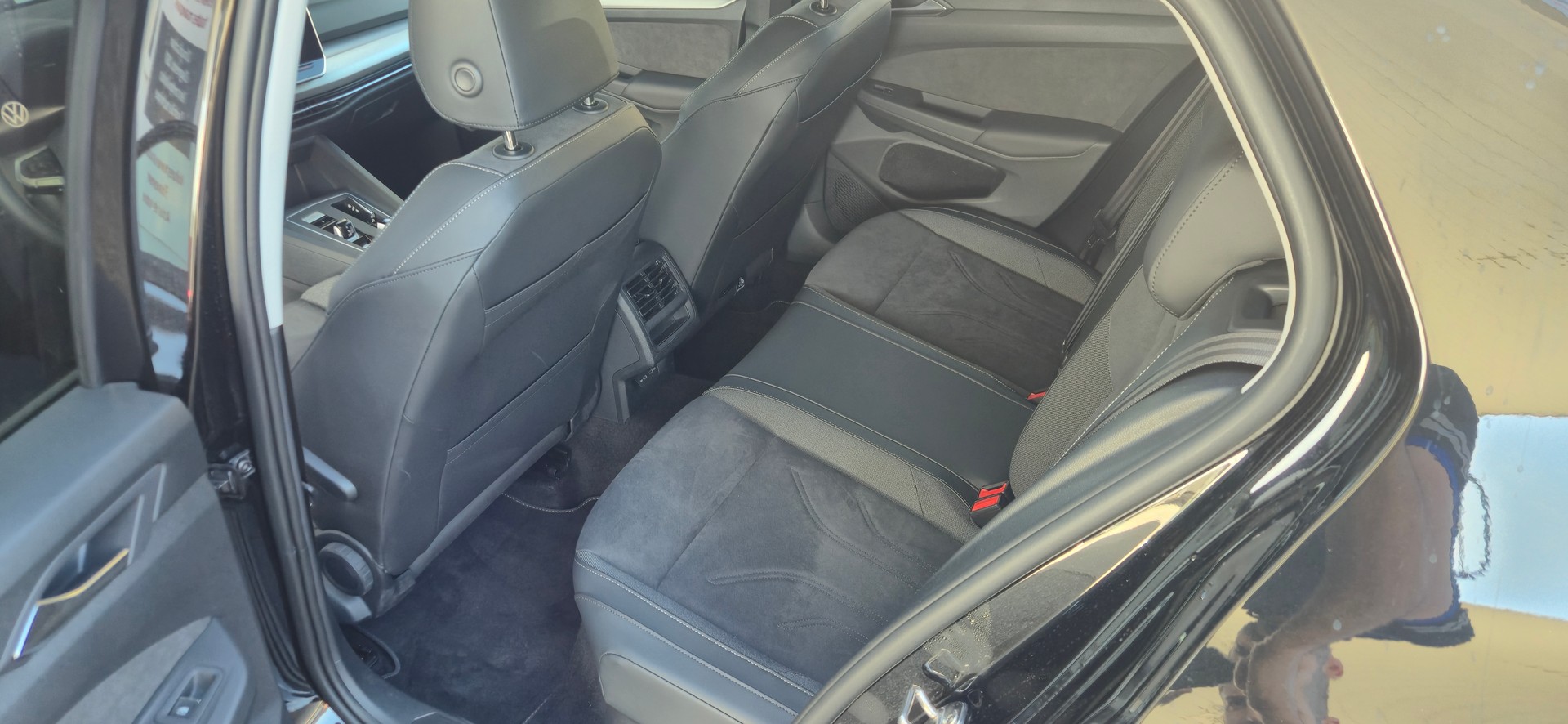 VW Golf 1.5 e TSI mHEV United DSG-image-10