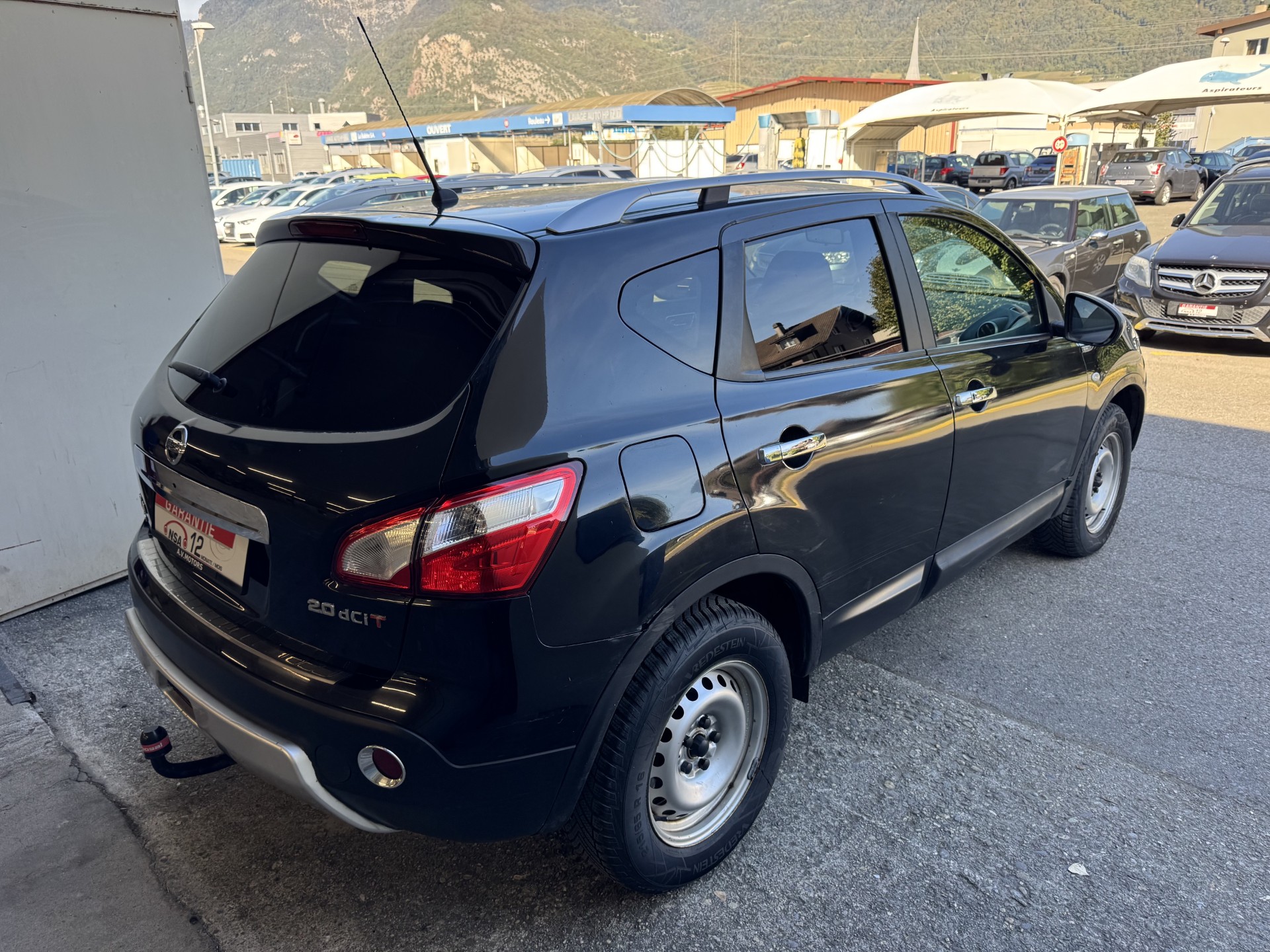 NISSAN Qashqai 2.0 DCI 4WD-image-4