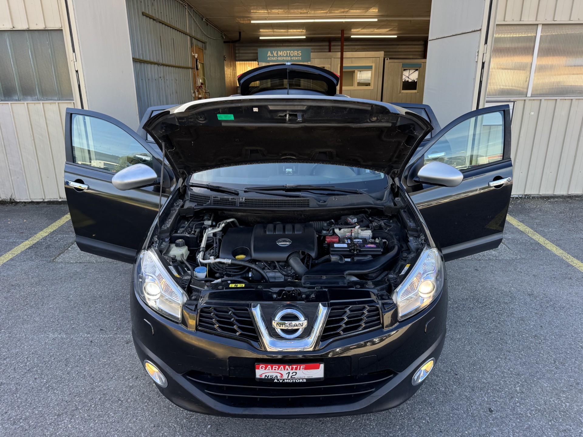 NISSAN Qashqai 2.0 DCI 4WD-image-13
