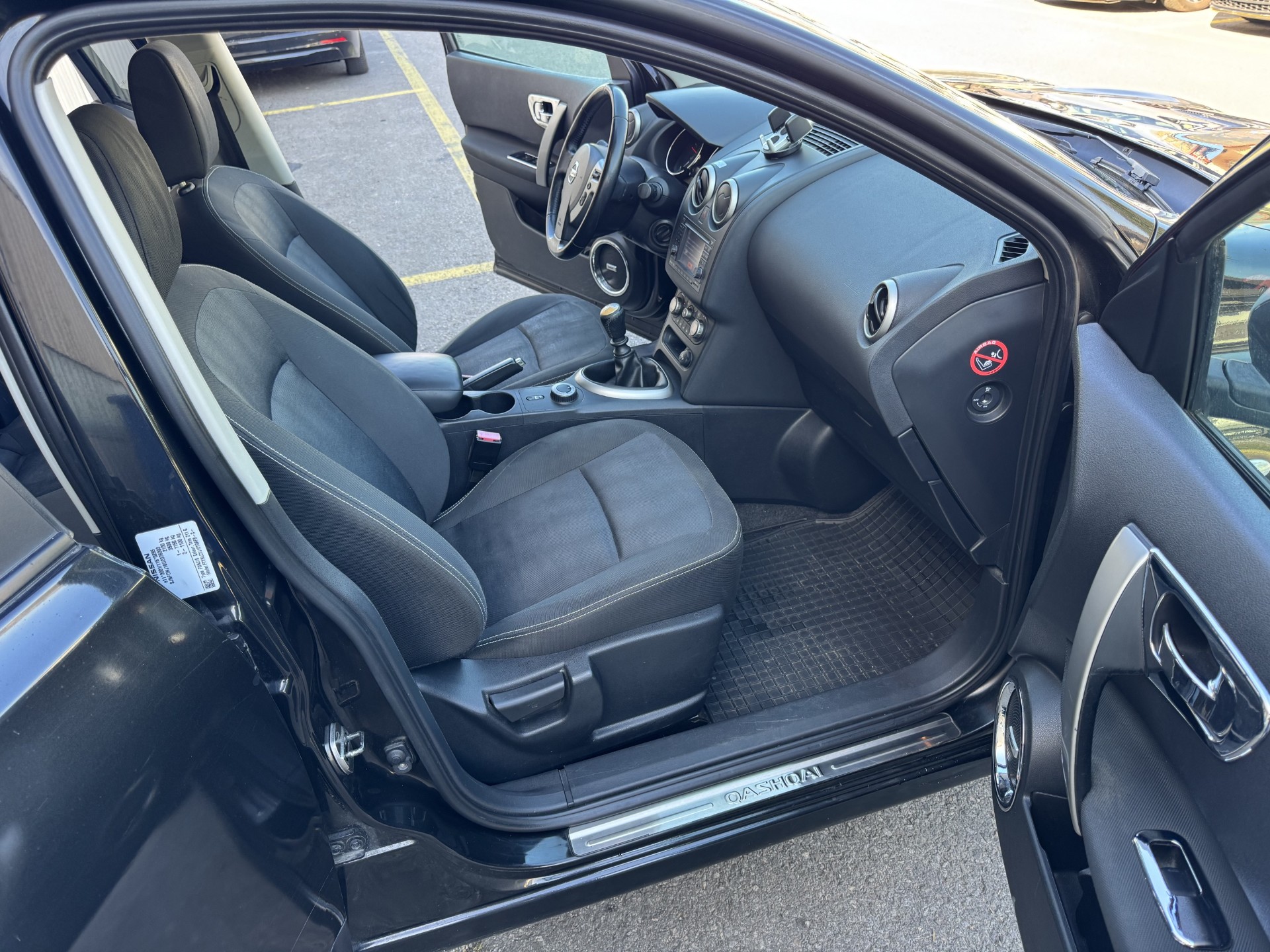 NISSAN Qashqai 2.0 DCI 4WD-image-12