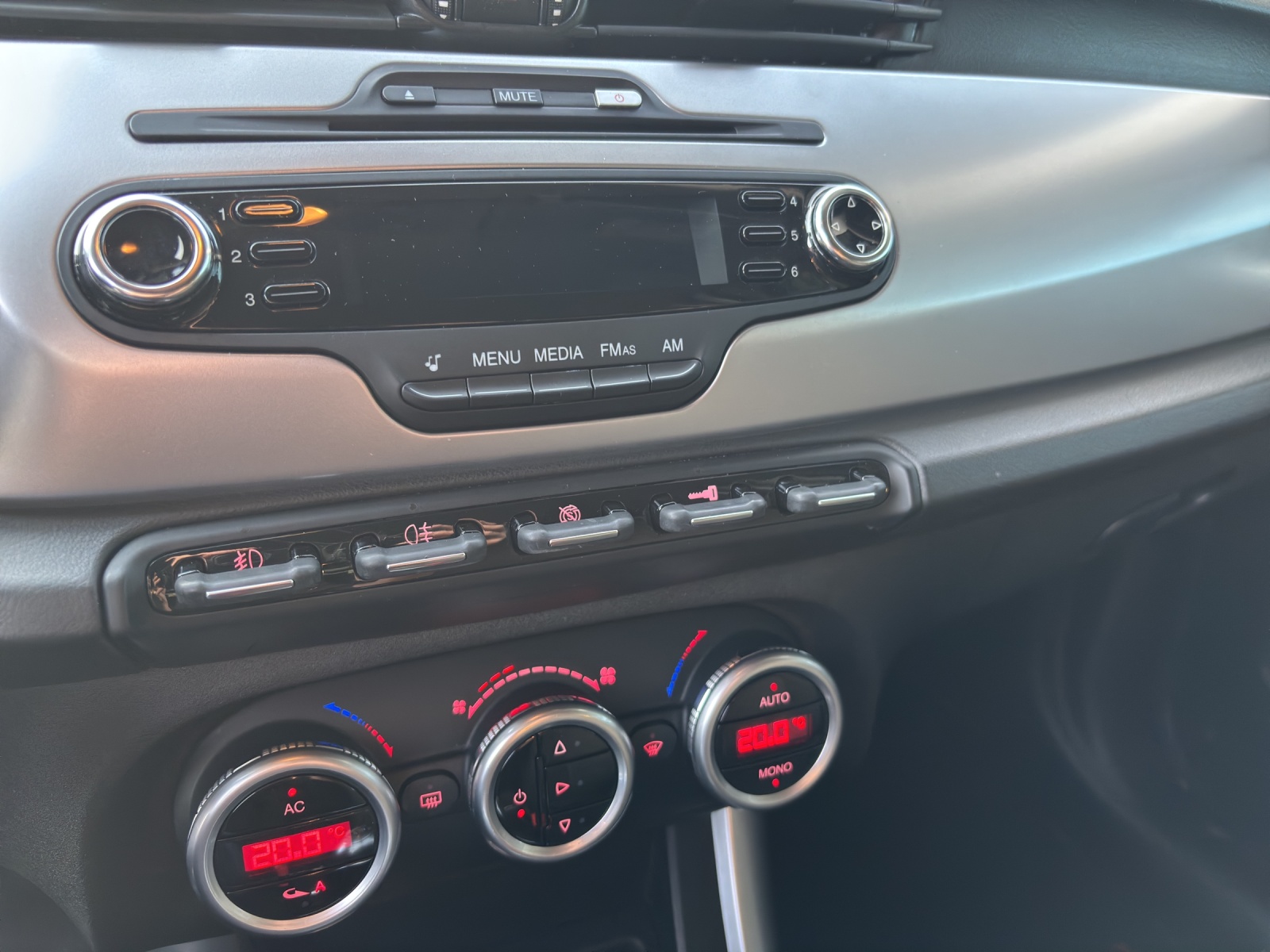 ALFA ROMEO Giulietta 1.4 T Progression-image-7