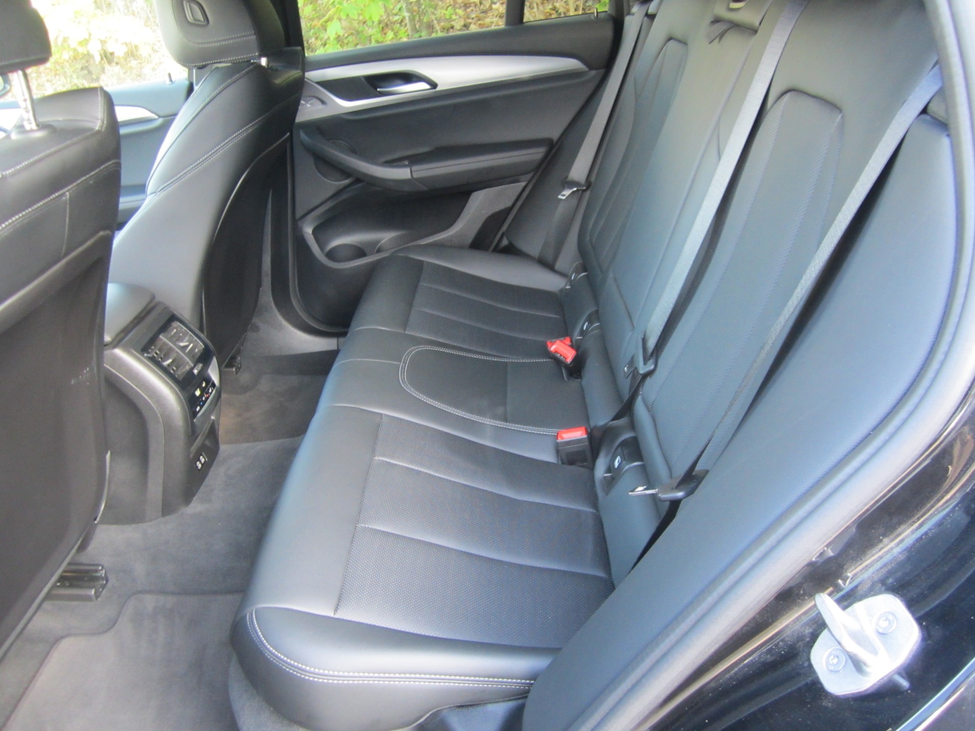 BMW X4 xDrive 48V 20d M Sport Steptronic-image-9