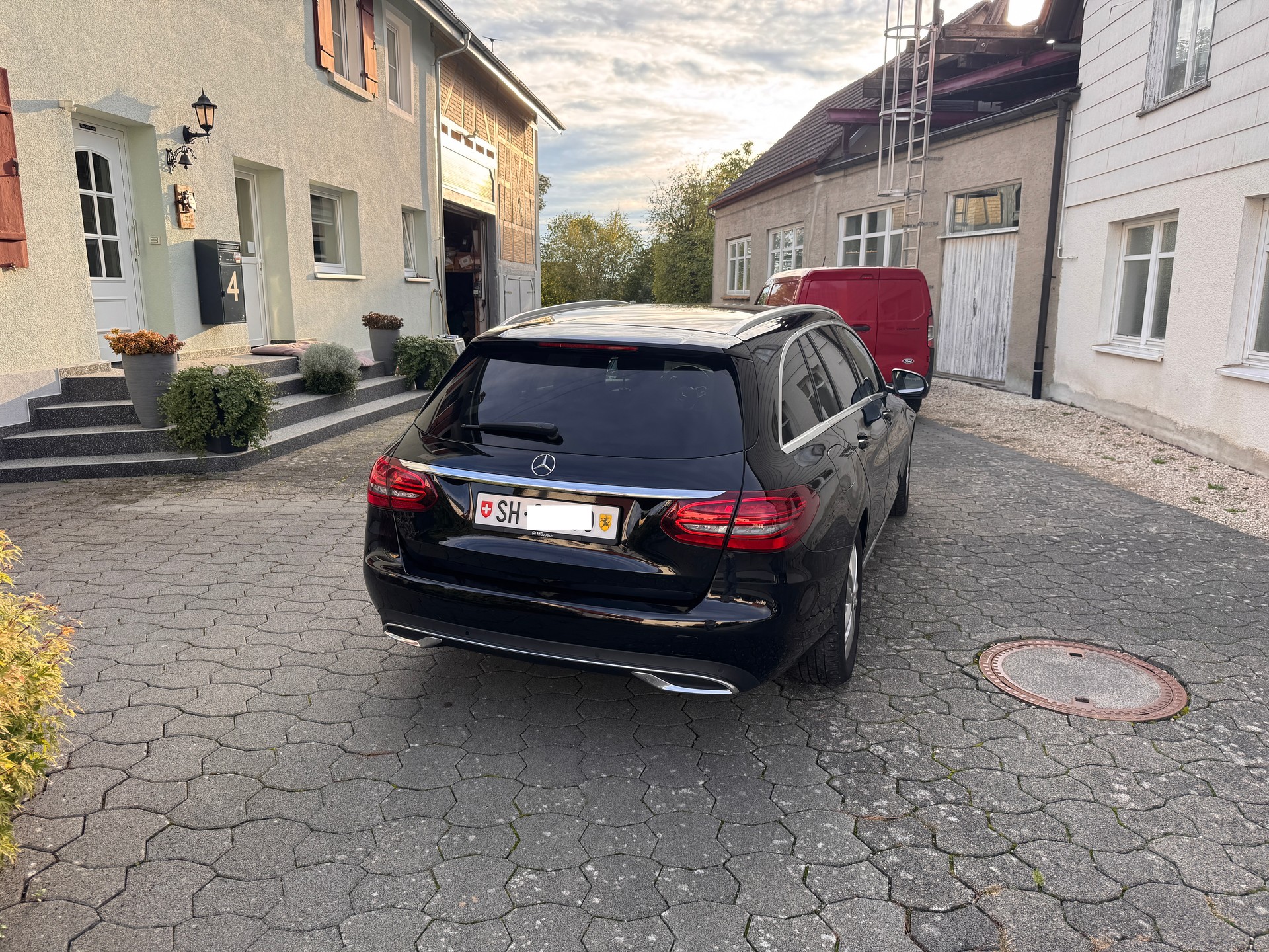 MERCEDES-BENZ C 180 Avantgarde-image-5