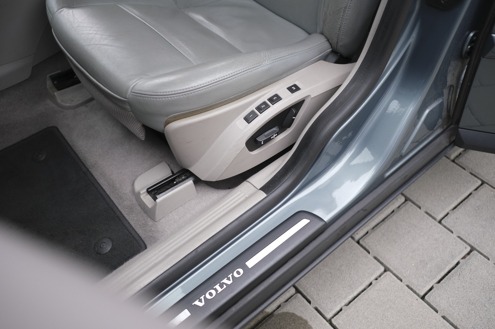 VOLVO 2.5 T5 Summum-image-12