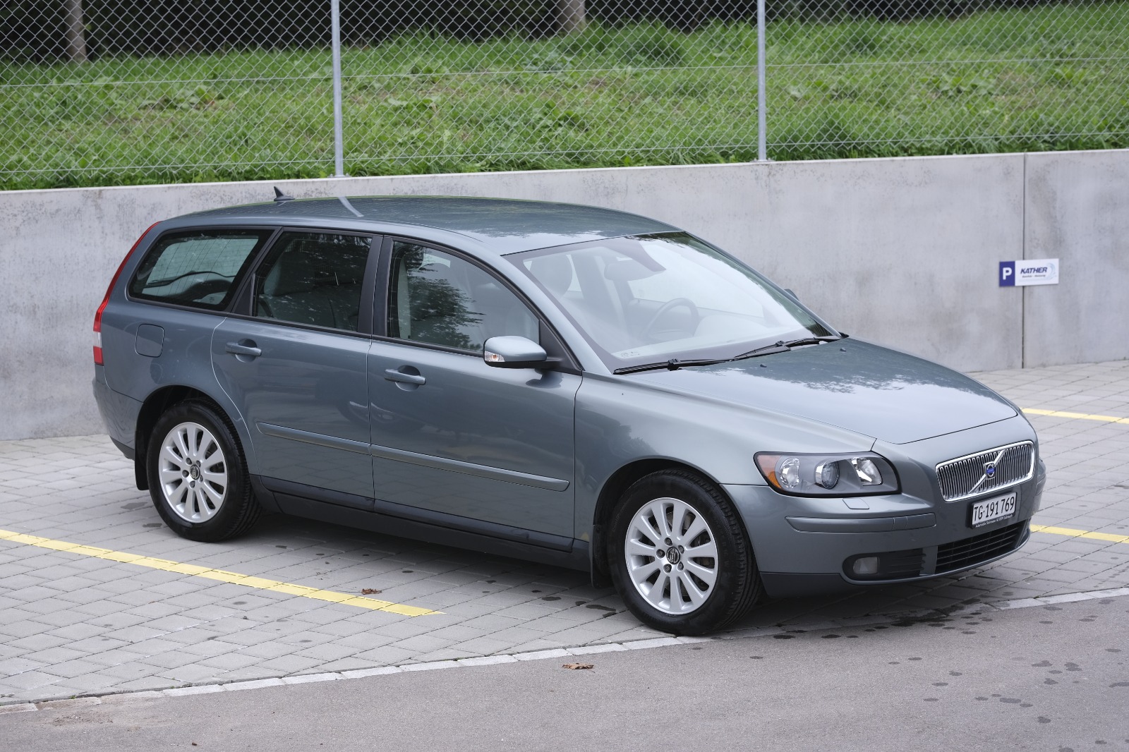 VOLVO 2.5 T5 Summum-image-0