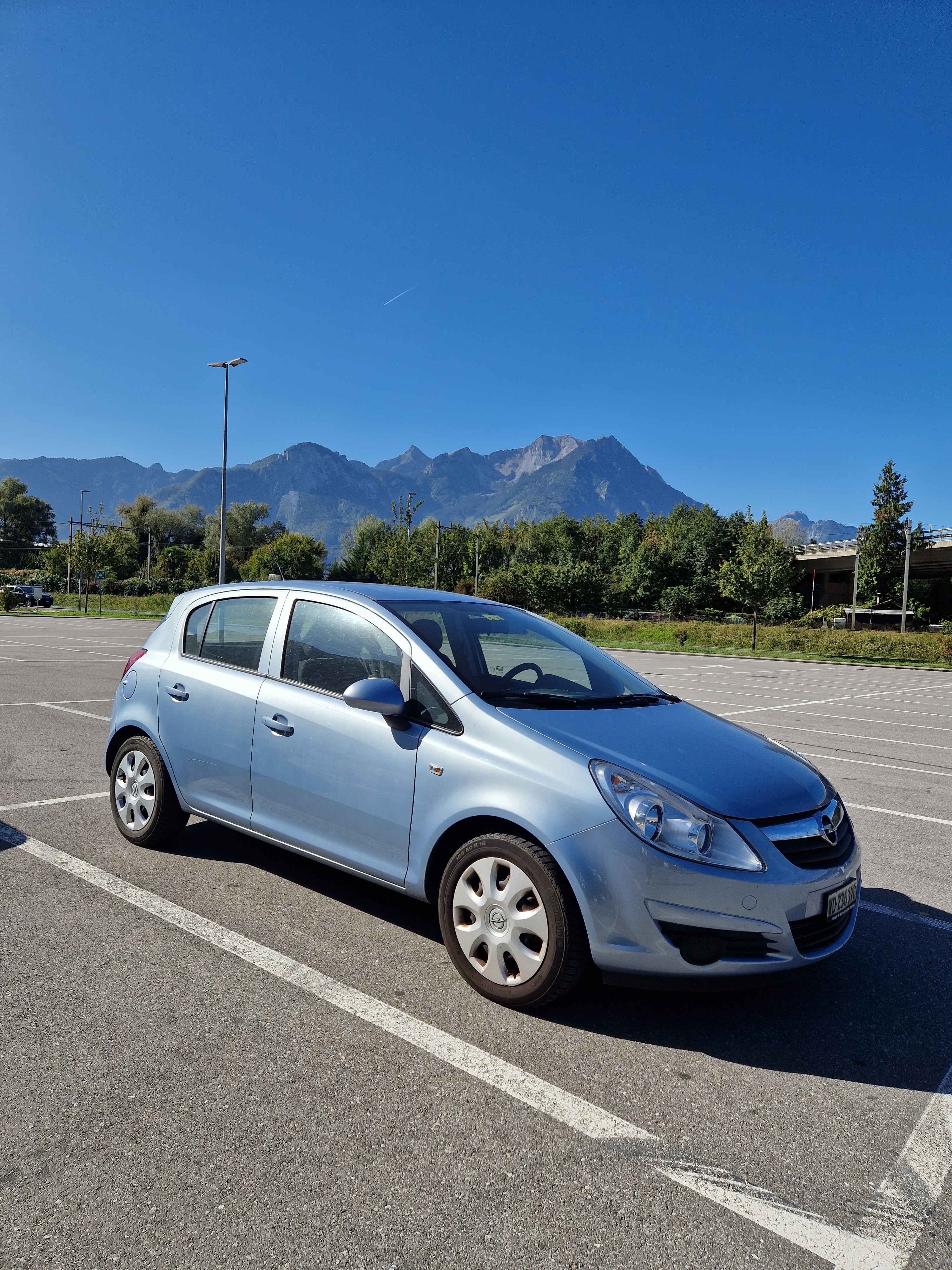 Car photo