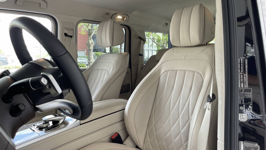MERCEDES-BENZ G 400 d-image-9