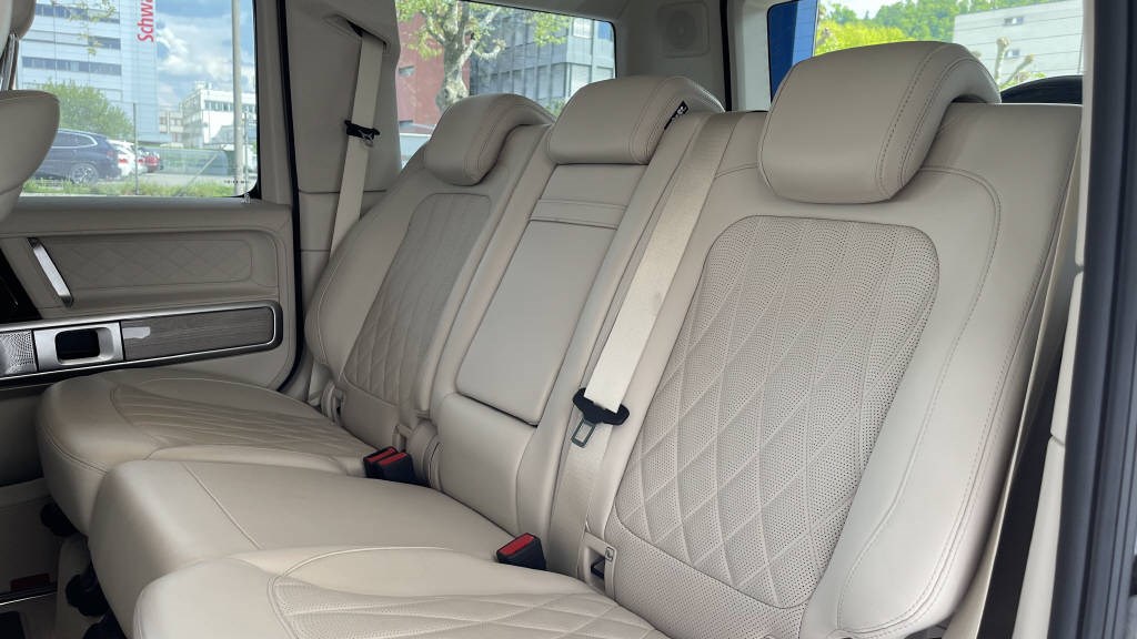 MERCEDES-BENZ G 400 d-image-14