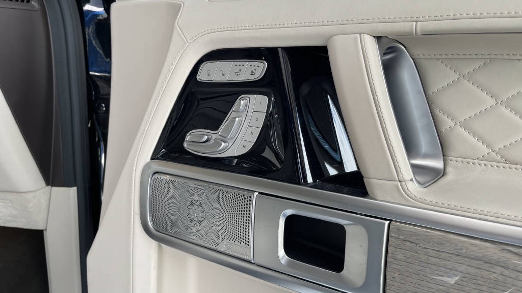 MERCEDES-BENZ G 400 d-image-13