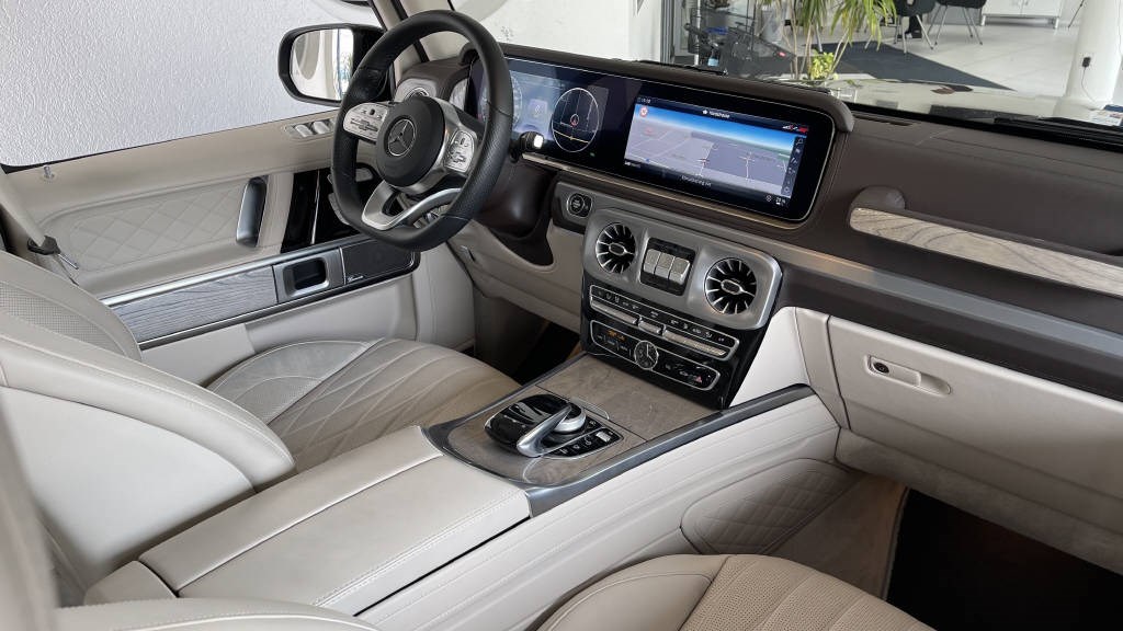 MERCEDES-BENZ G 400 d-image-12