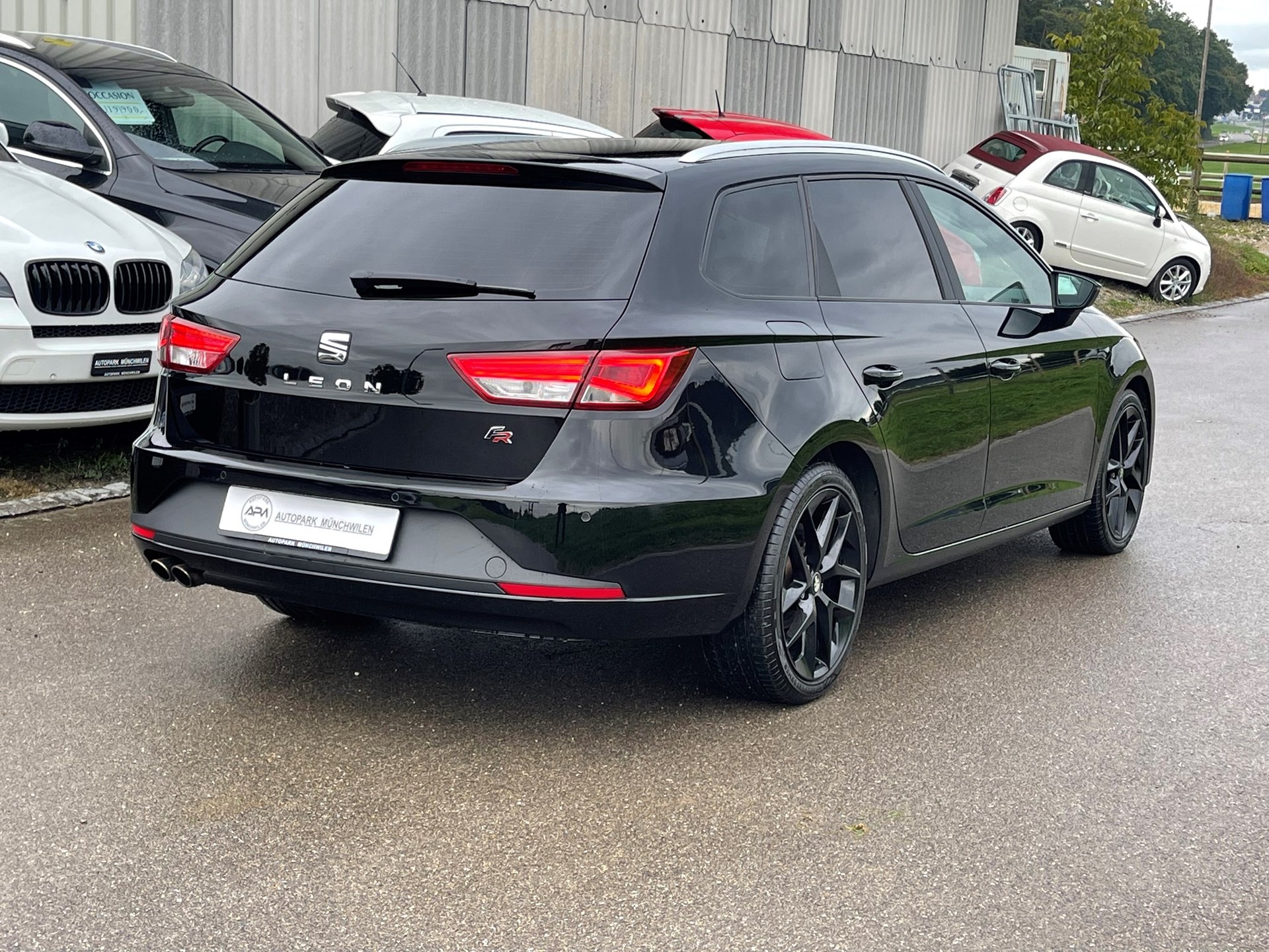 SEAT Leon 2.0 TDI FR DSG-image-2