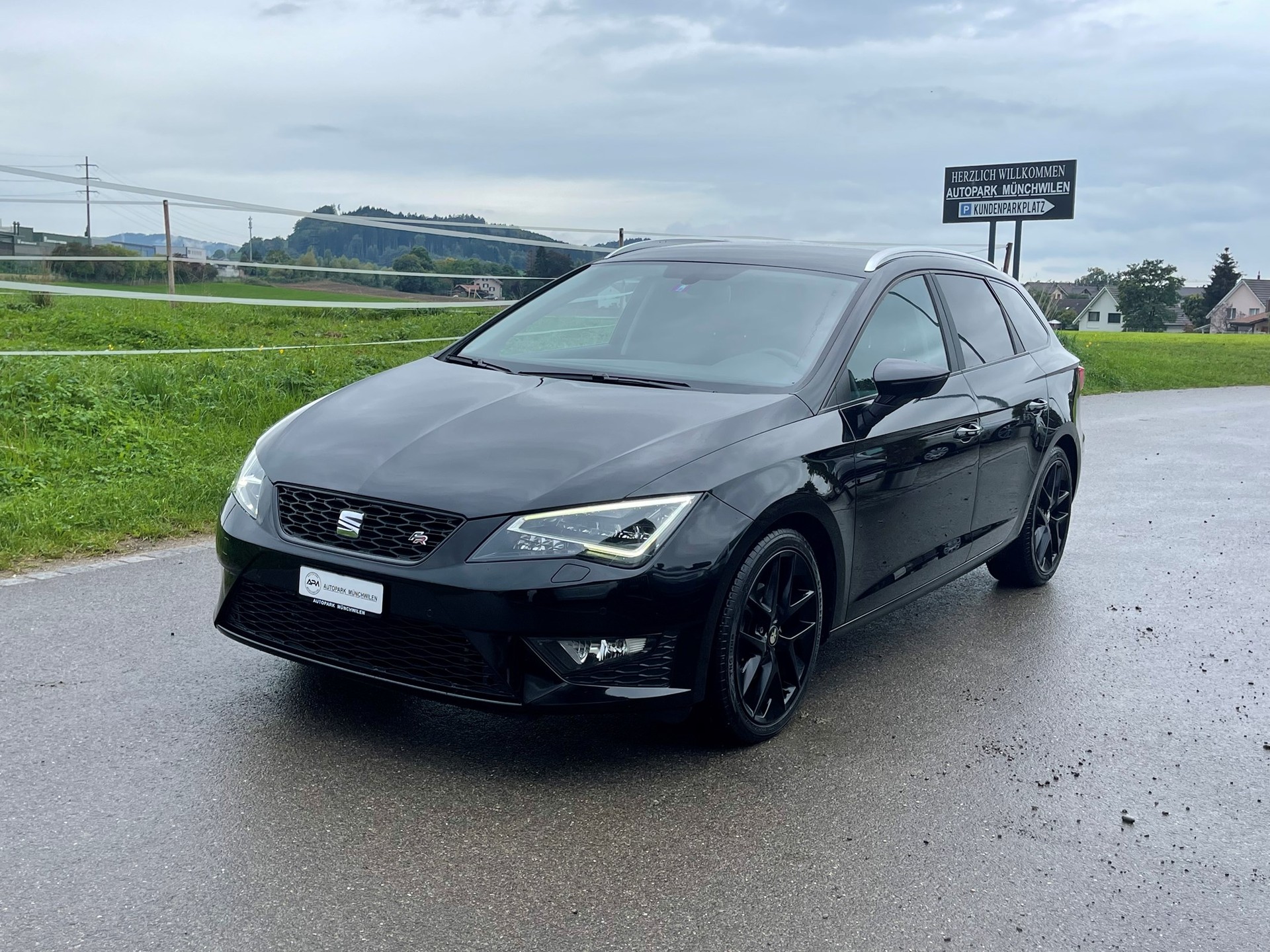 SEAT Leon 2.0 TDI FR DSG-image-0