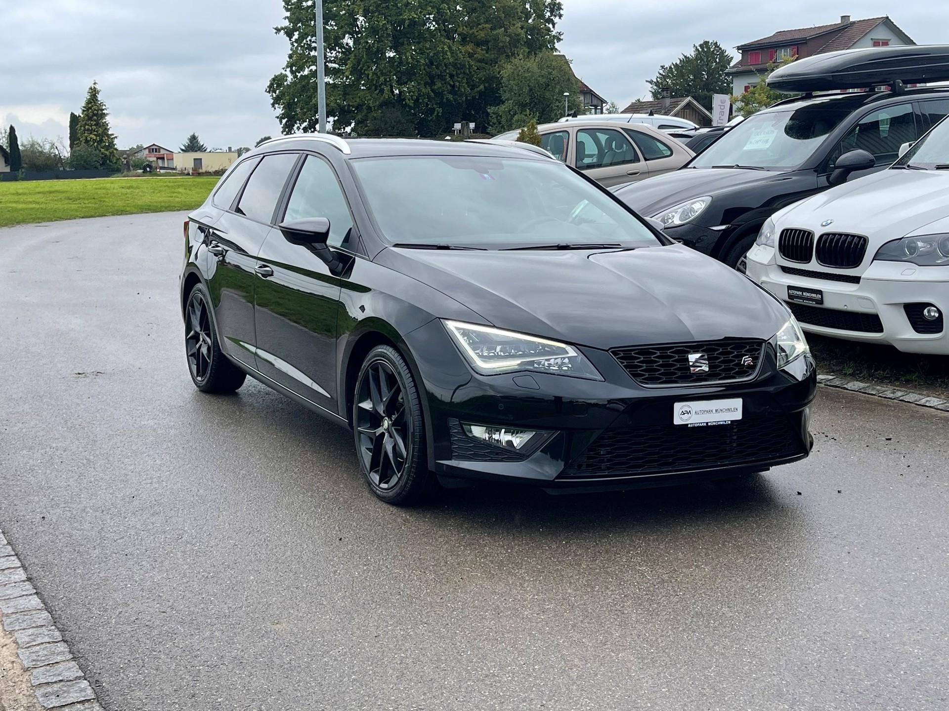 SEAT Leon 2.0 TDI FR DSG-image-1