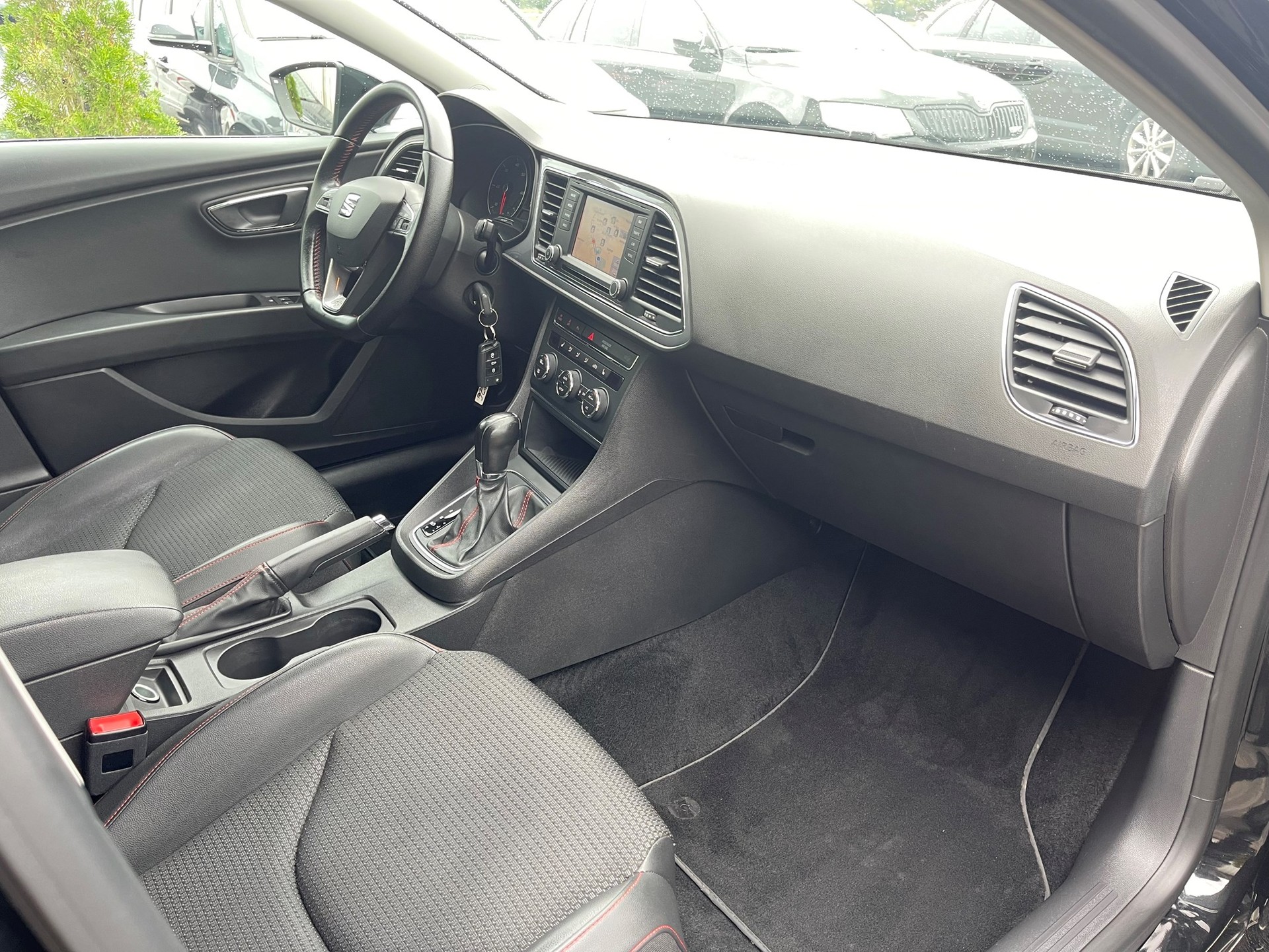 SEAT Leon 2.0 TDI FR DSG-image-7