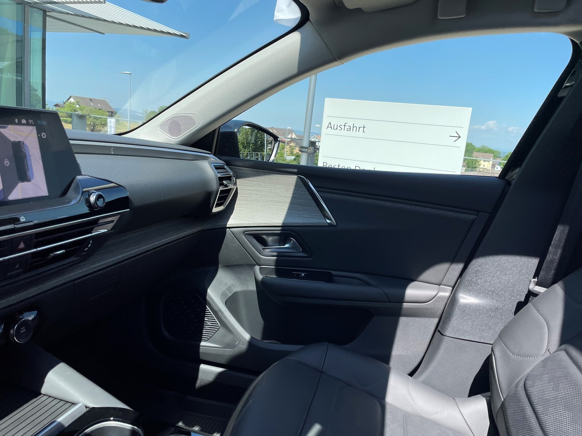 CITROEN C5 X 1.6i PureTech Shine EAT8-image-20
